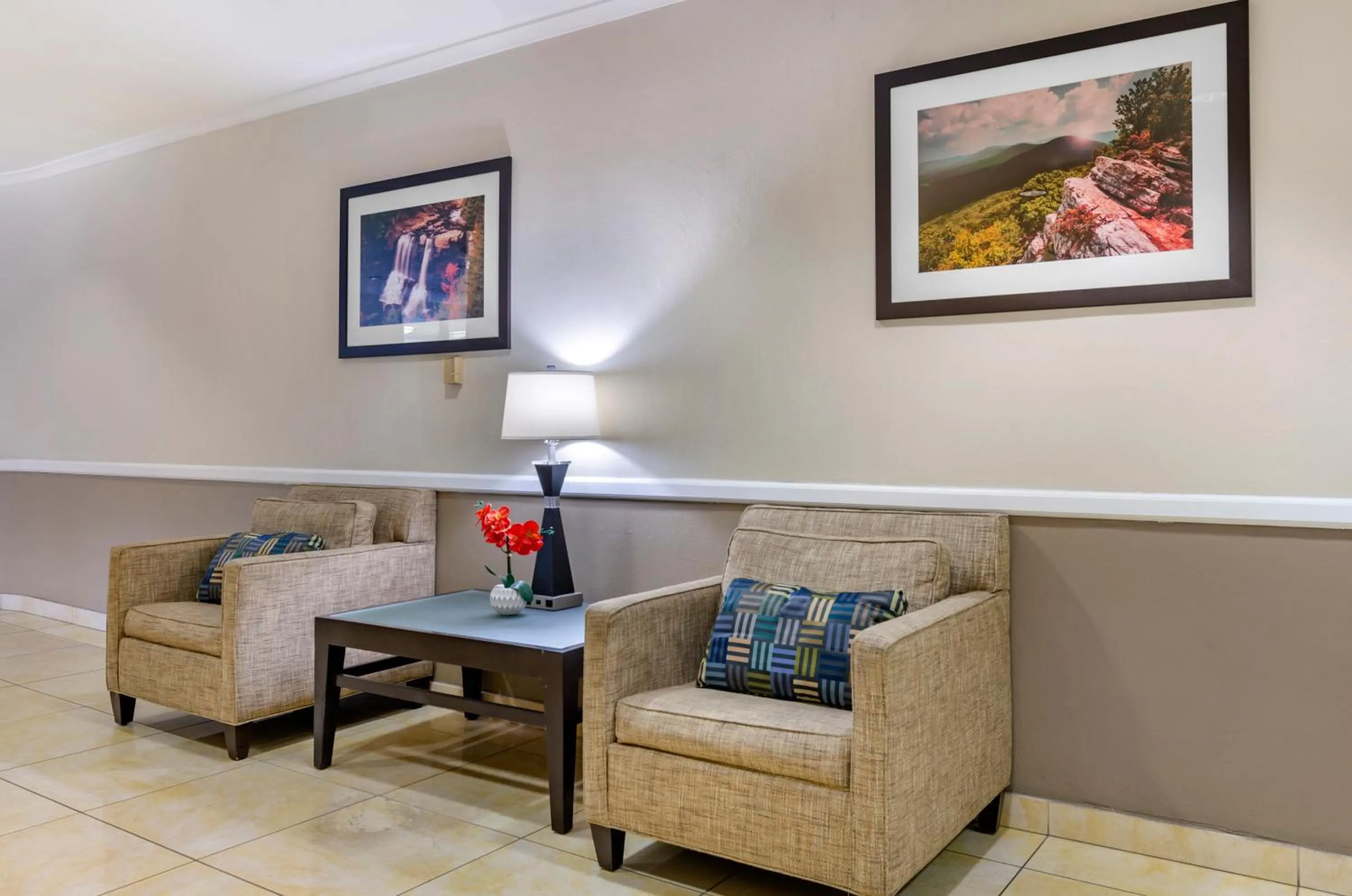 Seating area in The Capitol Hotel