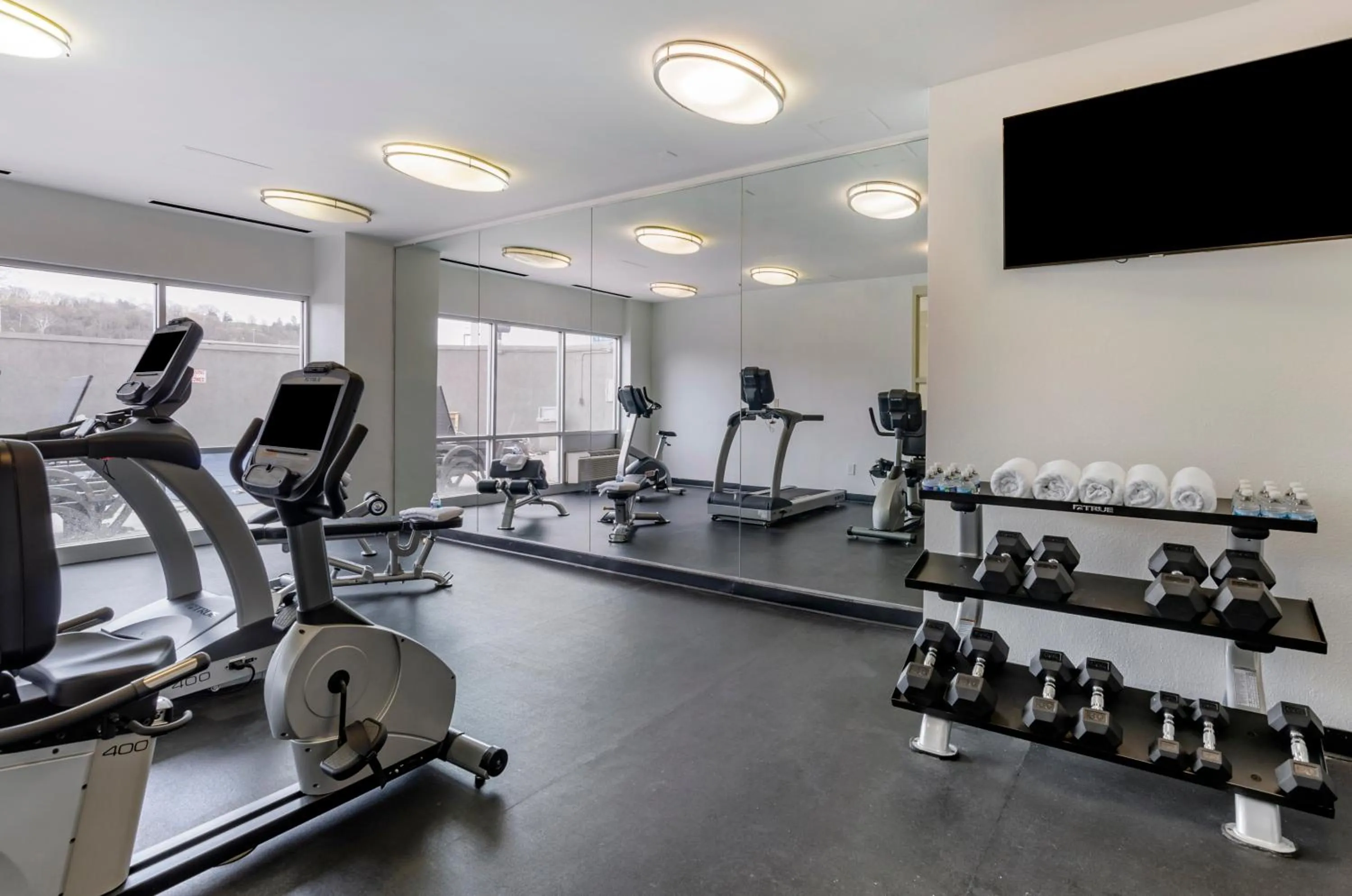 Fitness centre/facilities in The Capitol Hotel