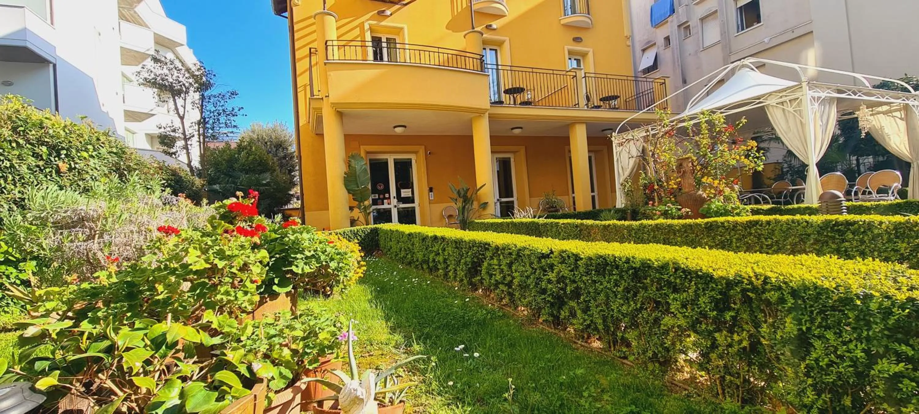 Property building in Hotel Alibi