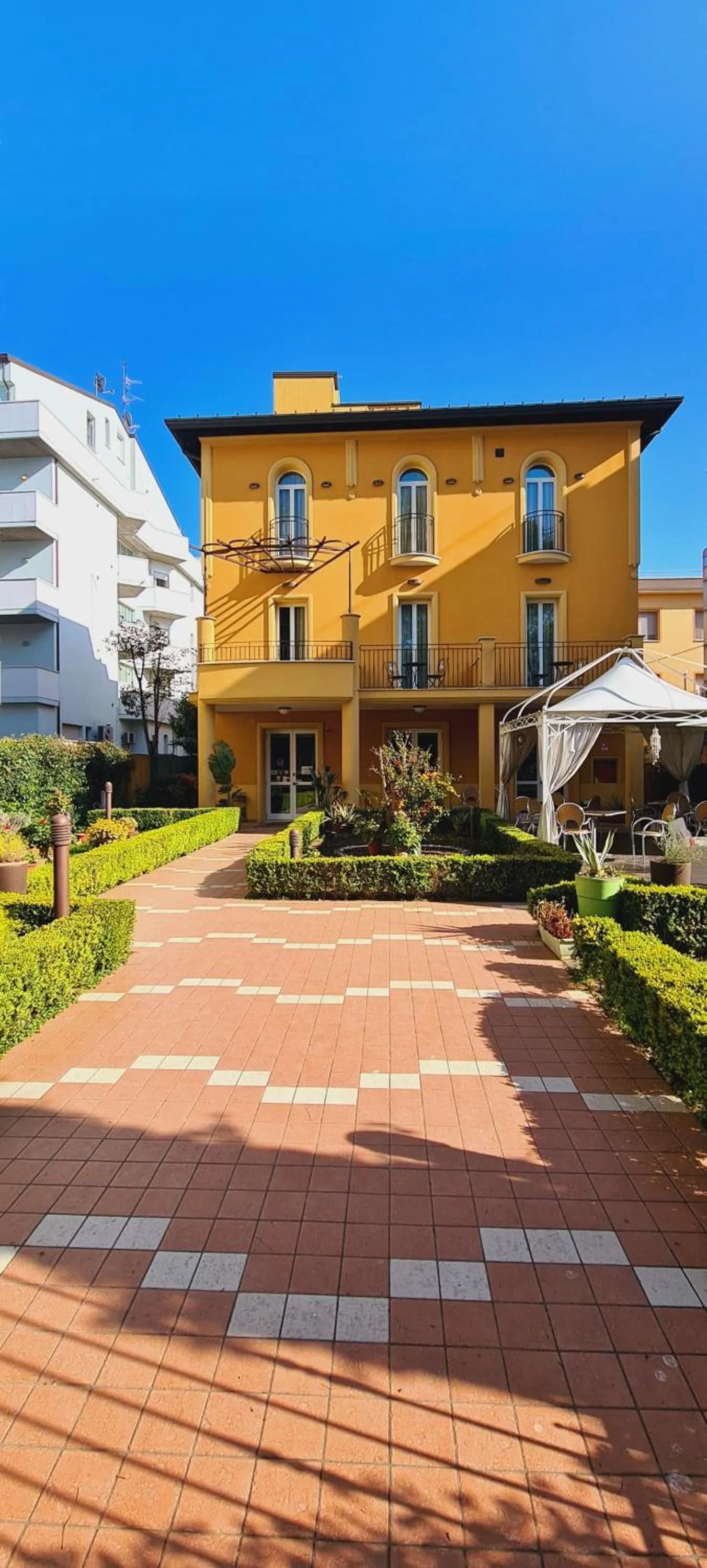 Property building in Hotel Alibi