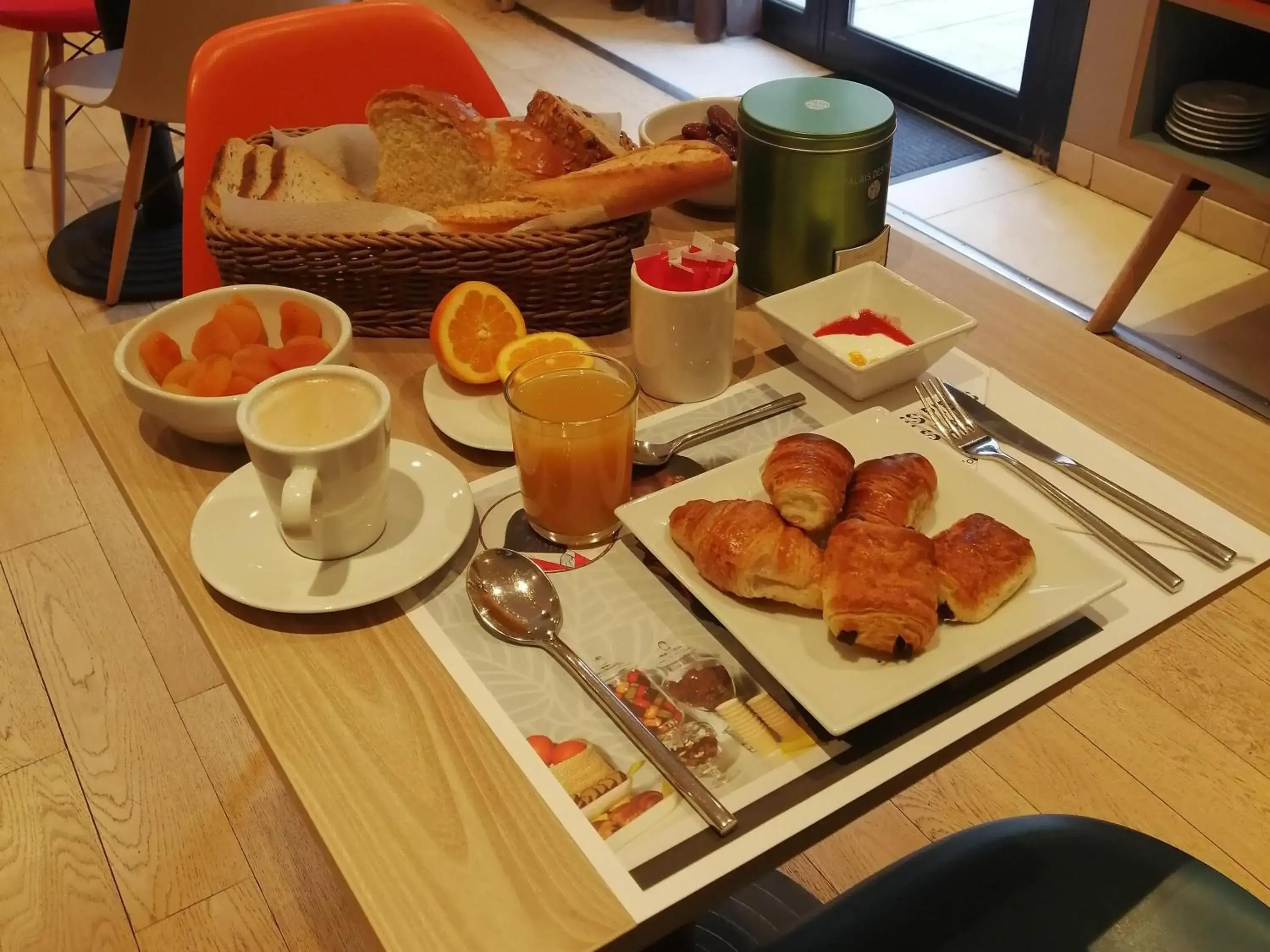Breakfast in ibis Styles Bourg La Reine Breakfast in ibis Styles Bourg La Reine