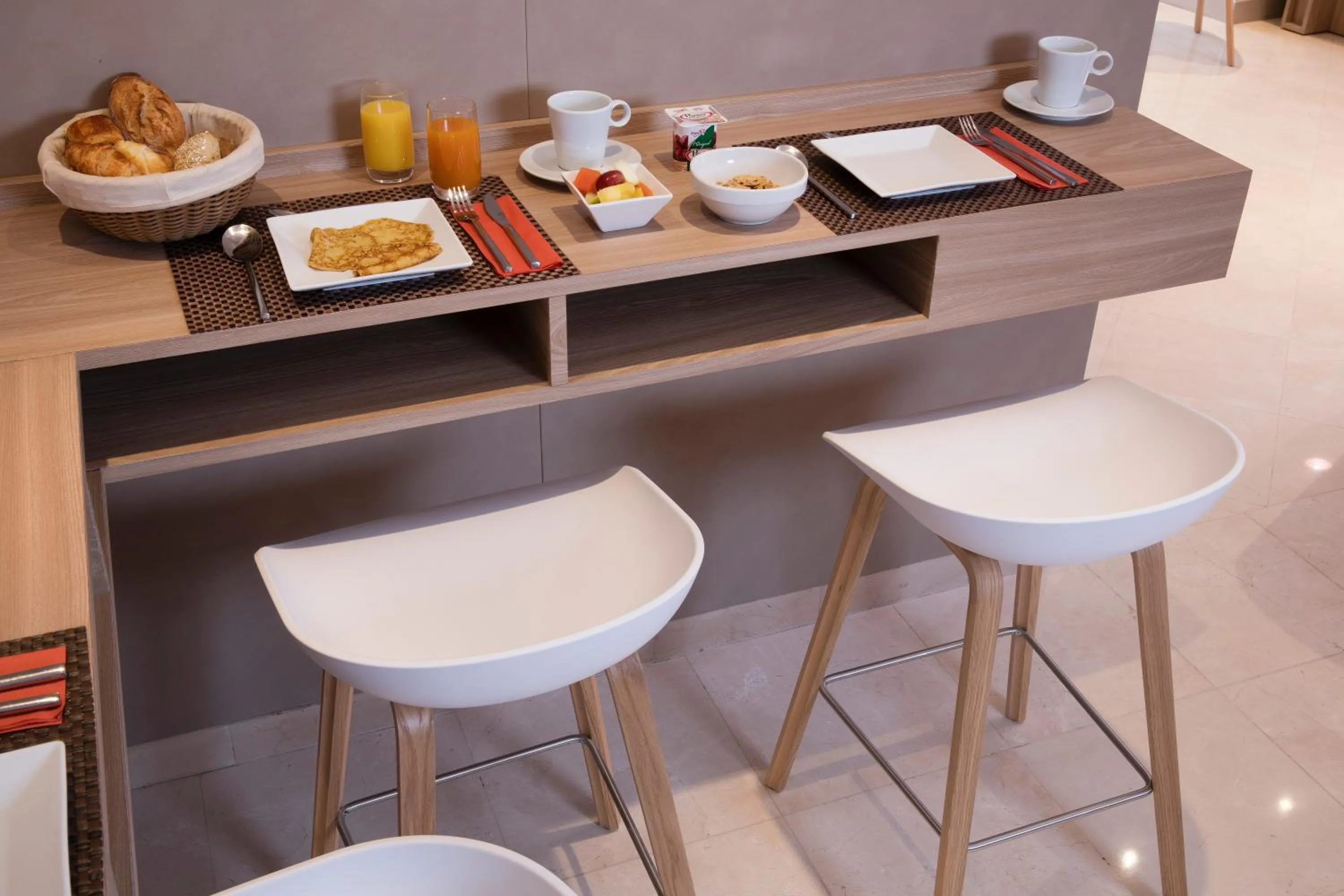 Breakfast in ibis Styles Bourg La Reine