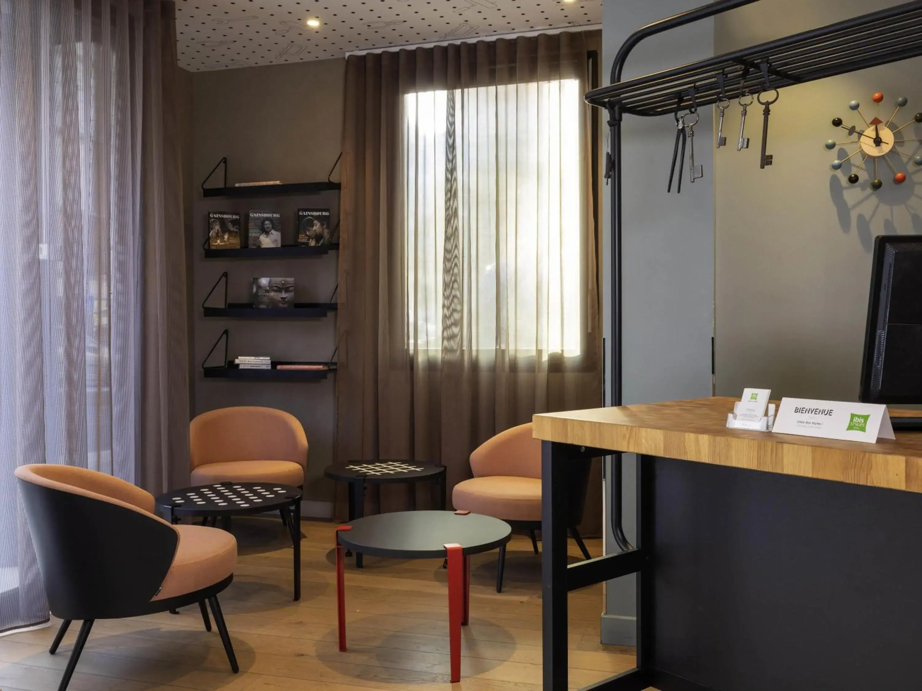 Property building in ibis Styles Bourg La Reine Property building in ibis Styles Bourg La Reine