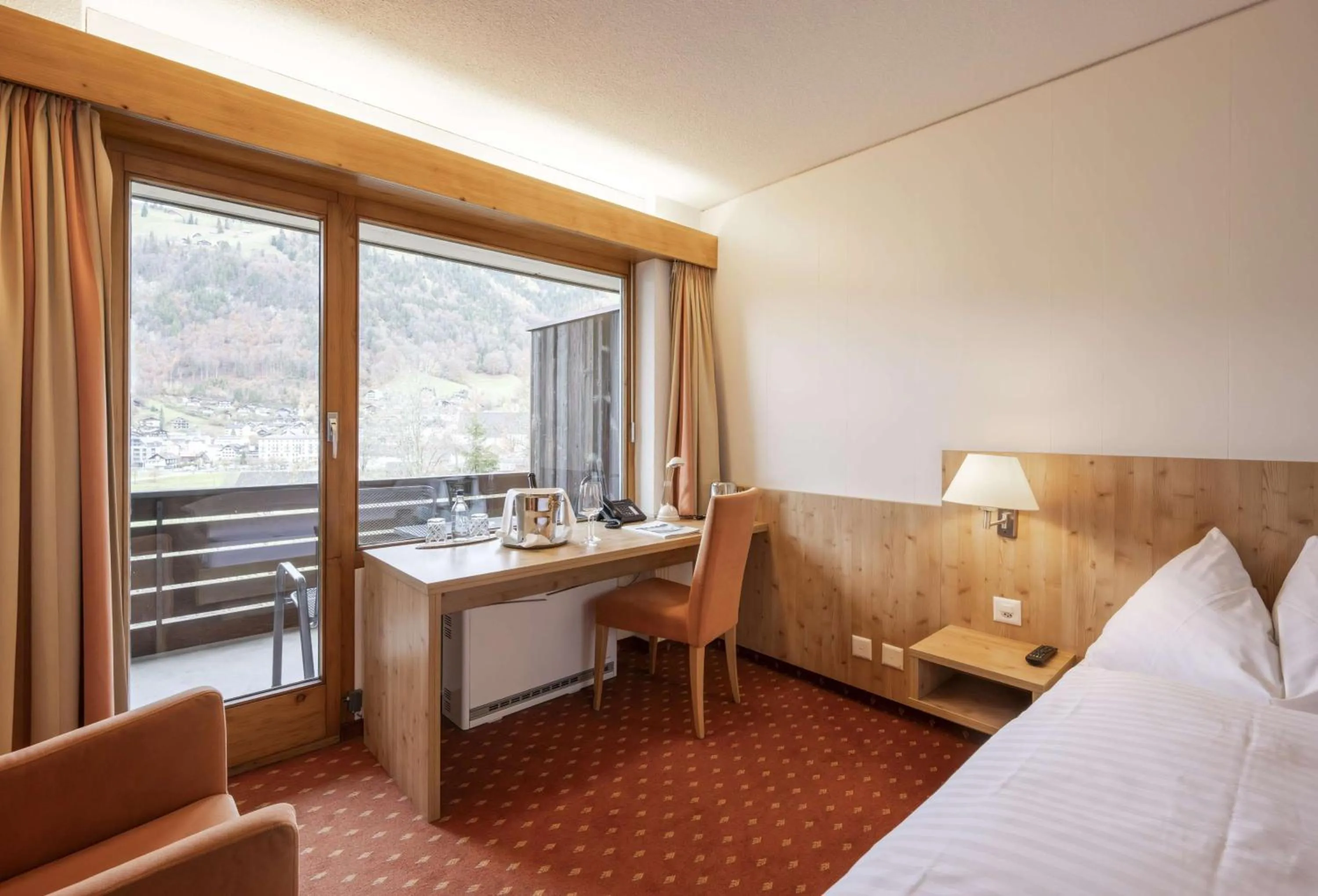 View (from property/room), Bed in Hotel Restaurant Bänklialp