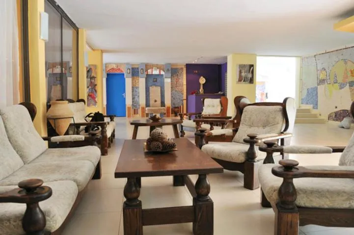 Communal lounge/ TV room in Hotel Horizont