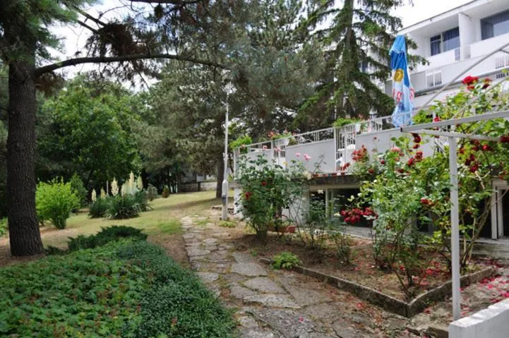 Garden in Hotel Horizont