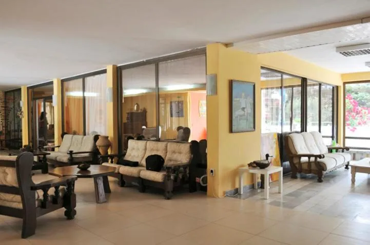 Communal lounge/ TV room in Hotel Horizont