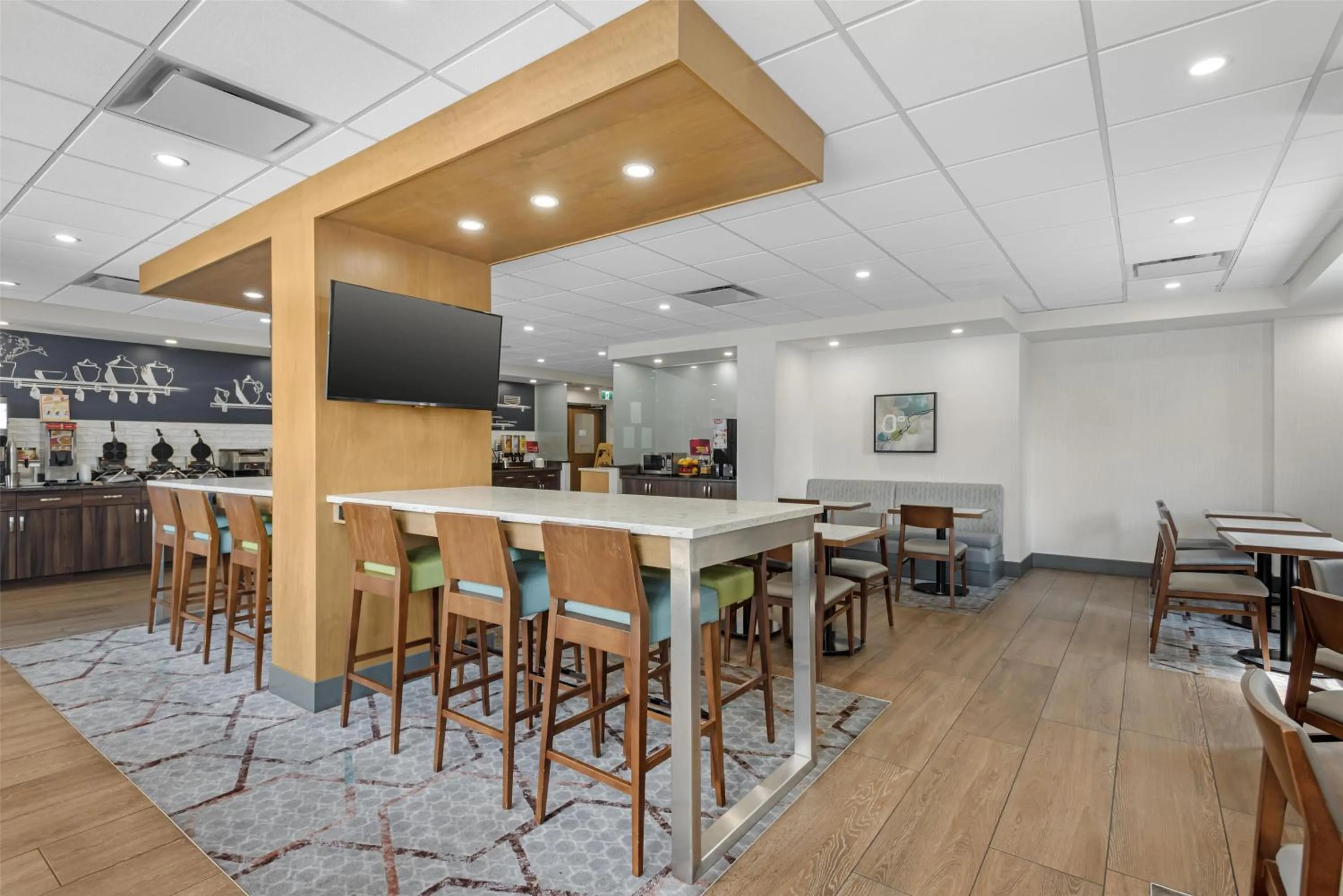 Breakfast in Best Western Plus Suites Downtown Calgary