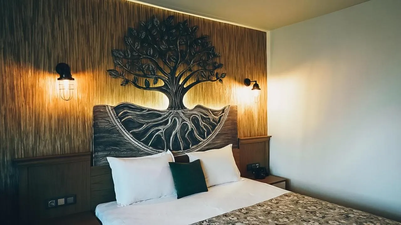 Decorative detail, Bed in Assos Zeyti̇n Han Special Class Hotel Adults only 12