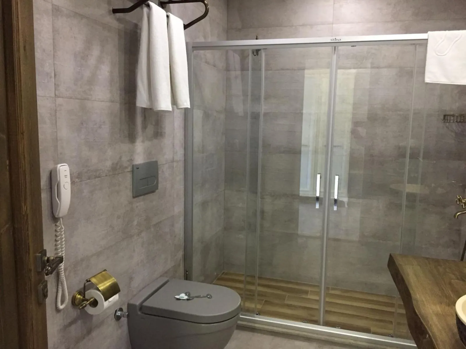 Bathroom in Assos Zeyti̇n Han Special Class Hotel Adults only 12