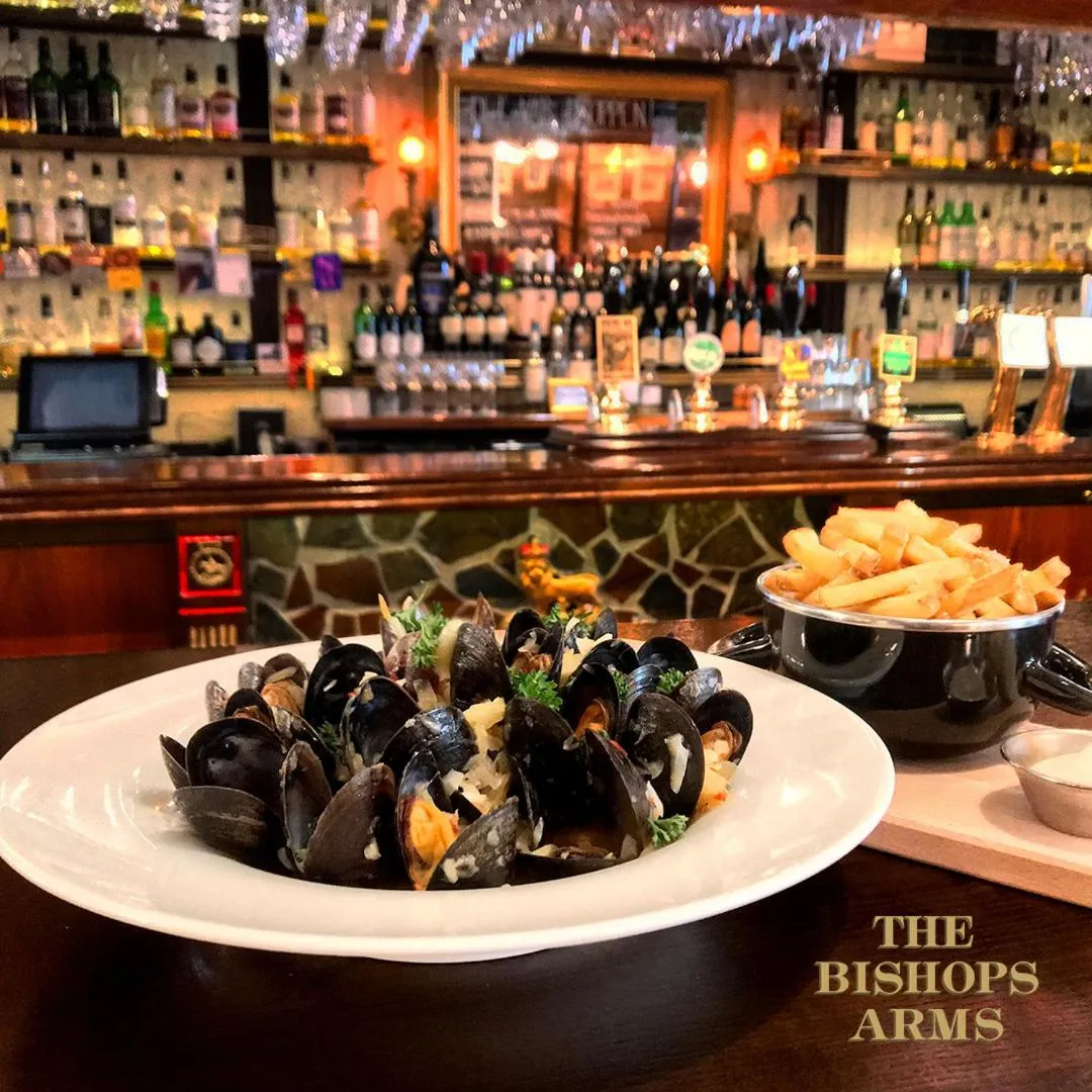 Restaurant/places to eat in Hotel Bishops Arms Mora