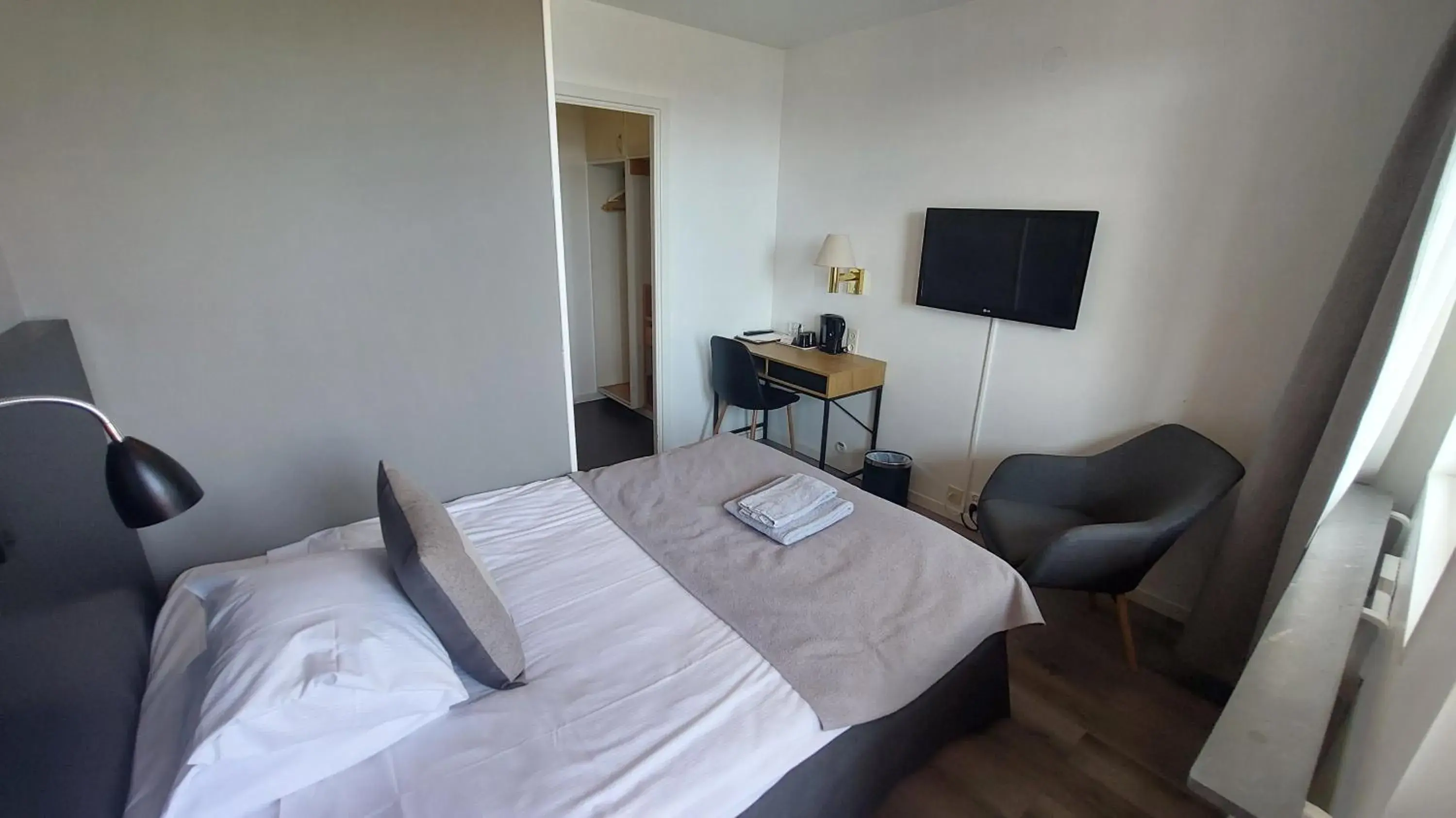 Small Double Room in Hotel Bishops Arms Mora Small Double Room in Hotel Bishops Arms Mora