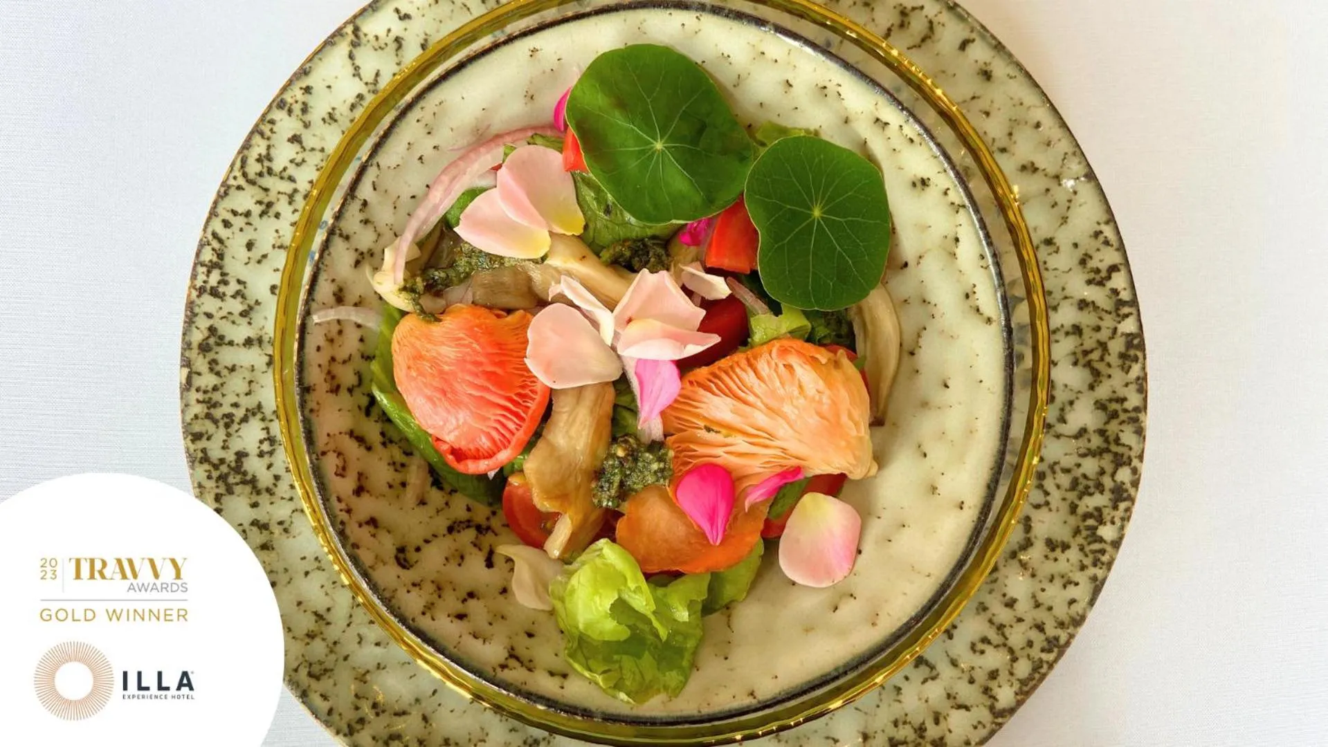 Food in Illa Experience Hotel