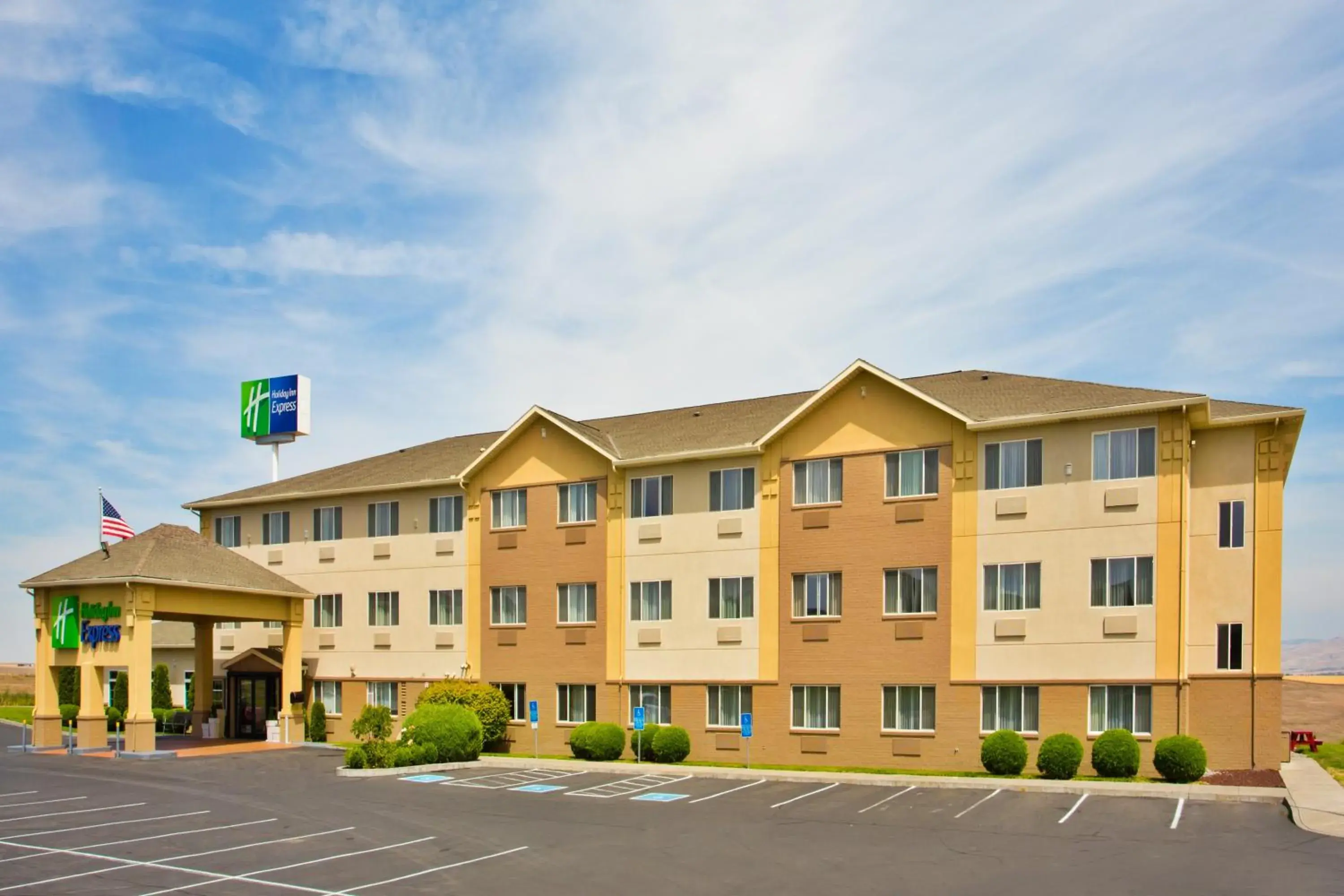 Property building in Holiday Inn Express Pendleton by IHG Property building in Holiday Inn Express Pendleton by IHG