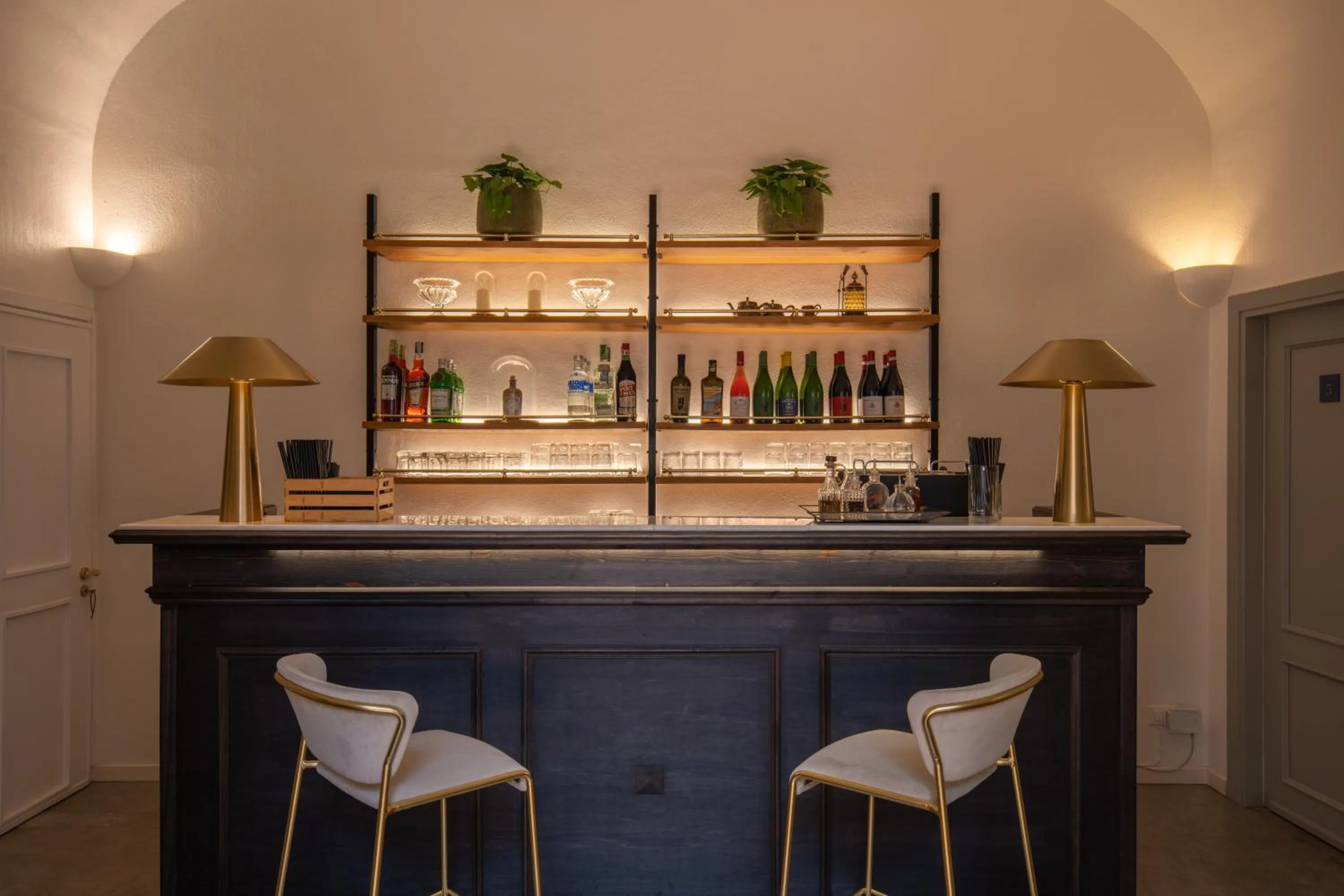 Lounge or bar in L' Hôtellerie Easy Suites