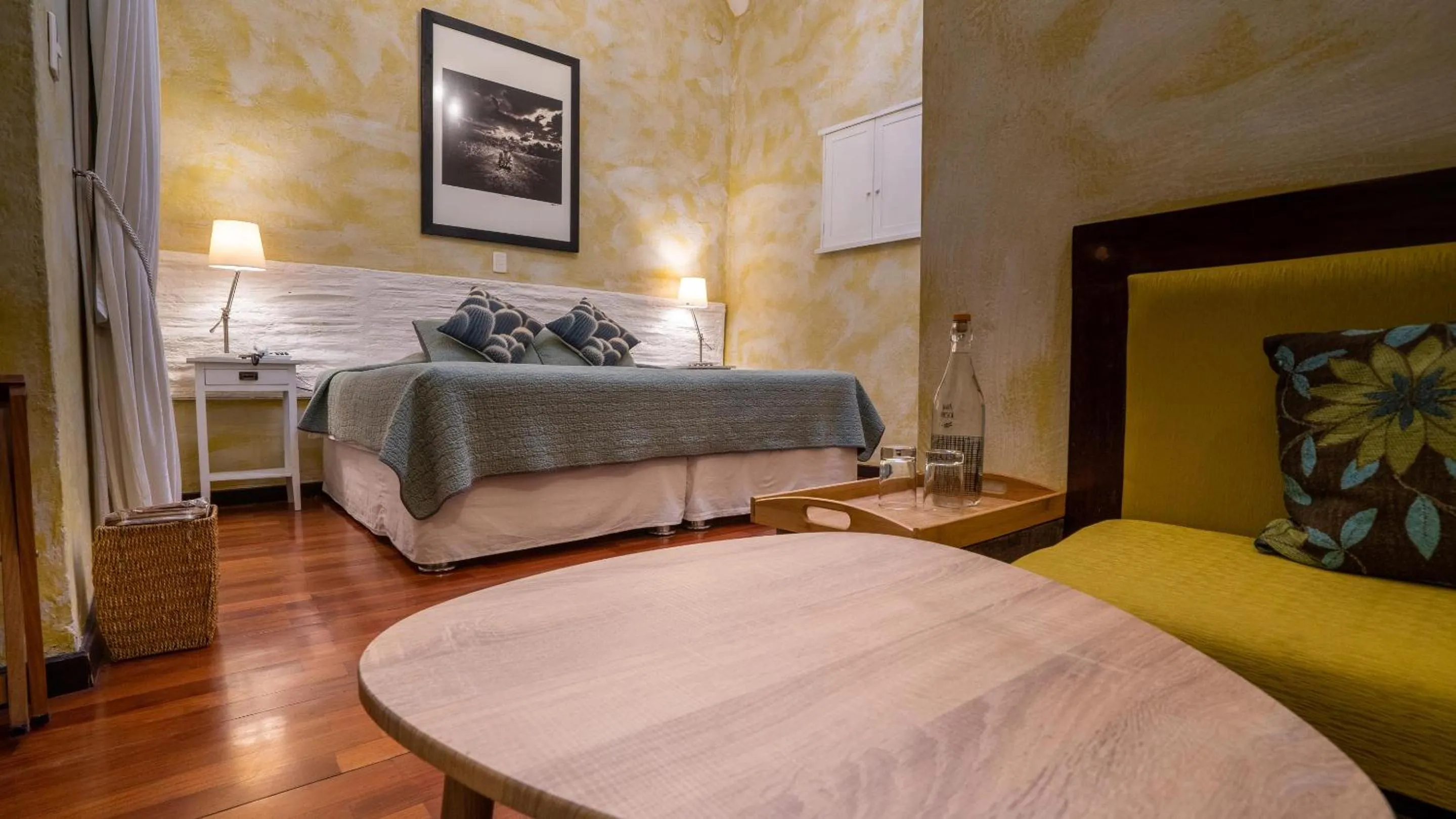 Photo of the whole room, Seating Area in Andean Wings Boutique Hotel