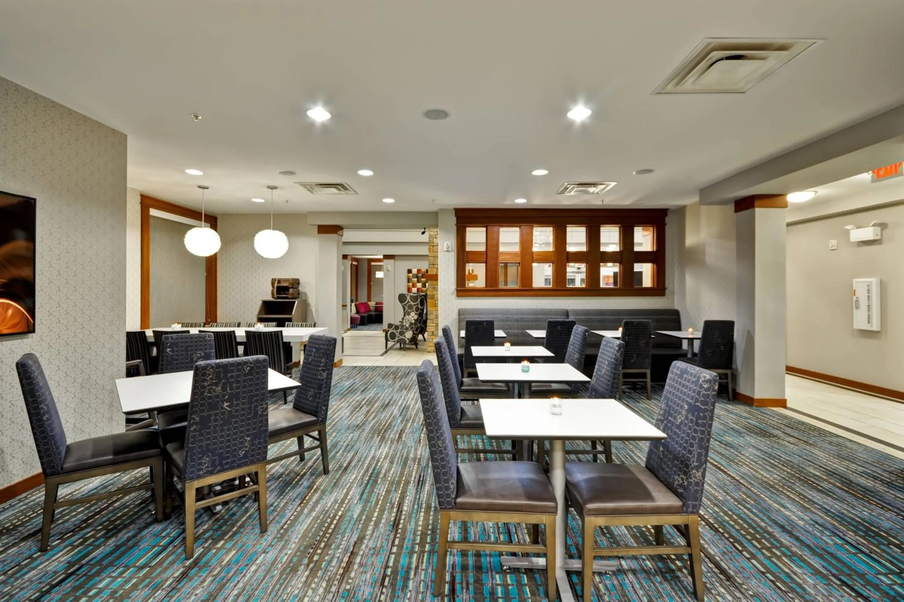 Restaurant/places to eat in Residence Inn by Marriott Gulfport-Biloxi Airport