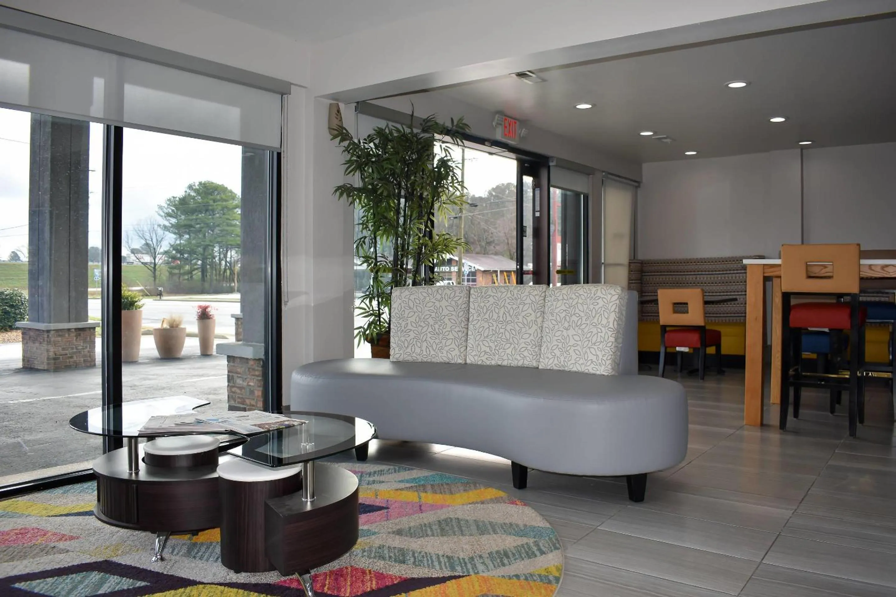 Lobby or reception in Quality Inn Calhoun North I-75