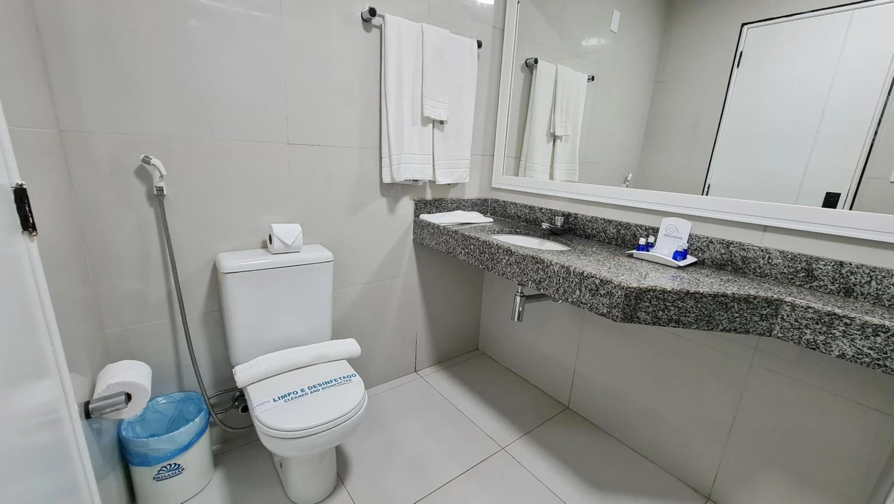 Bathroom in Brisamar Hotel & SPA São Luís