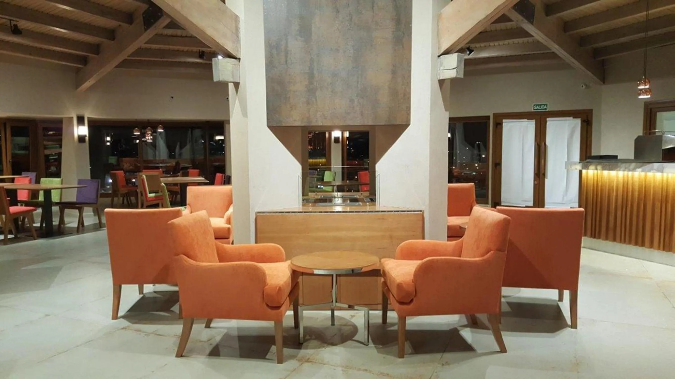 Restaurant/places to eat in Hotel Las Lengas