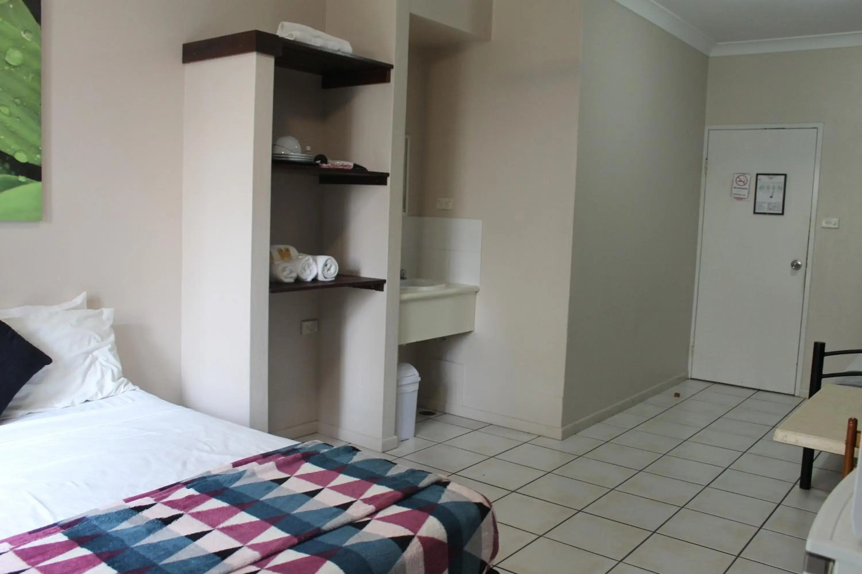 Photo of the whole room, Bed in Bohemia Resort Cairns Photo of the whole room, Bed in Bohemia Resort Cairns