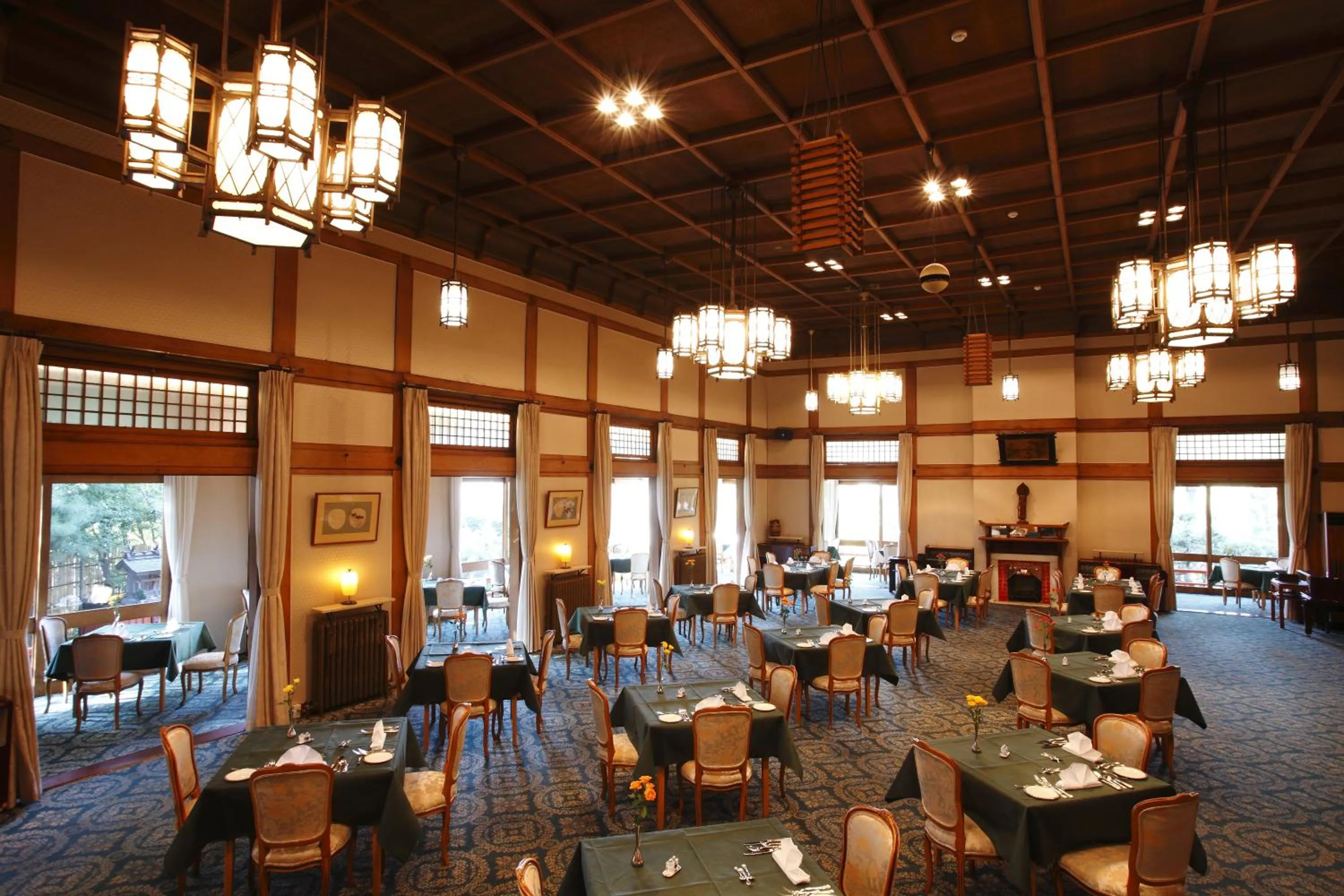 Restaurant/places to eat in Nara Hotel
