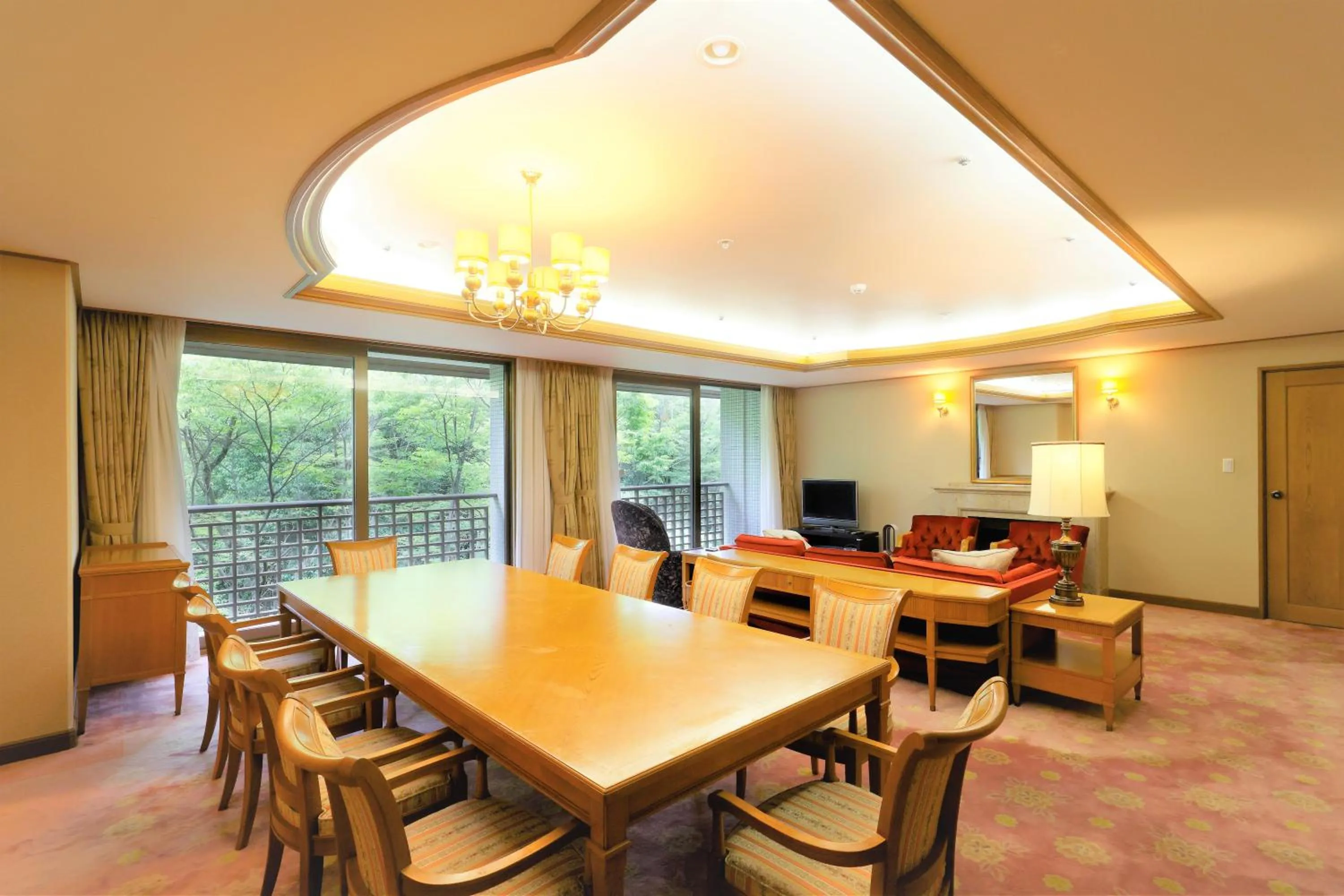 Living room in Nara Hotel