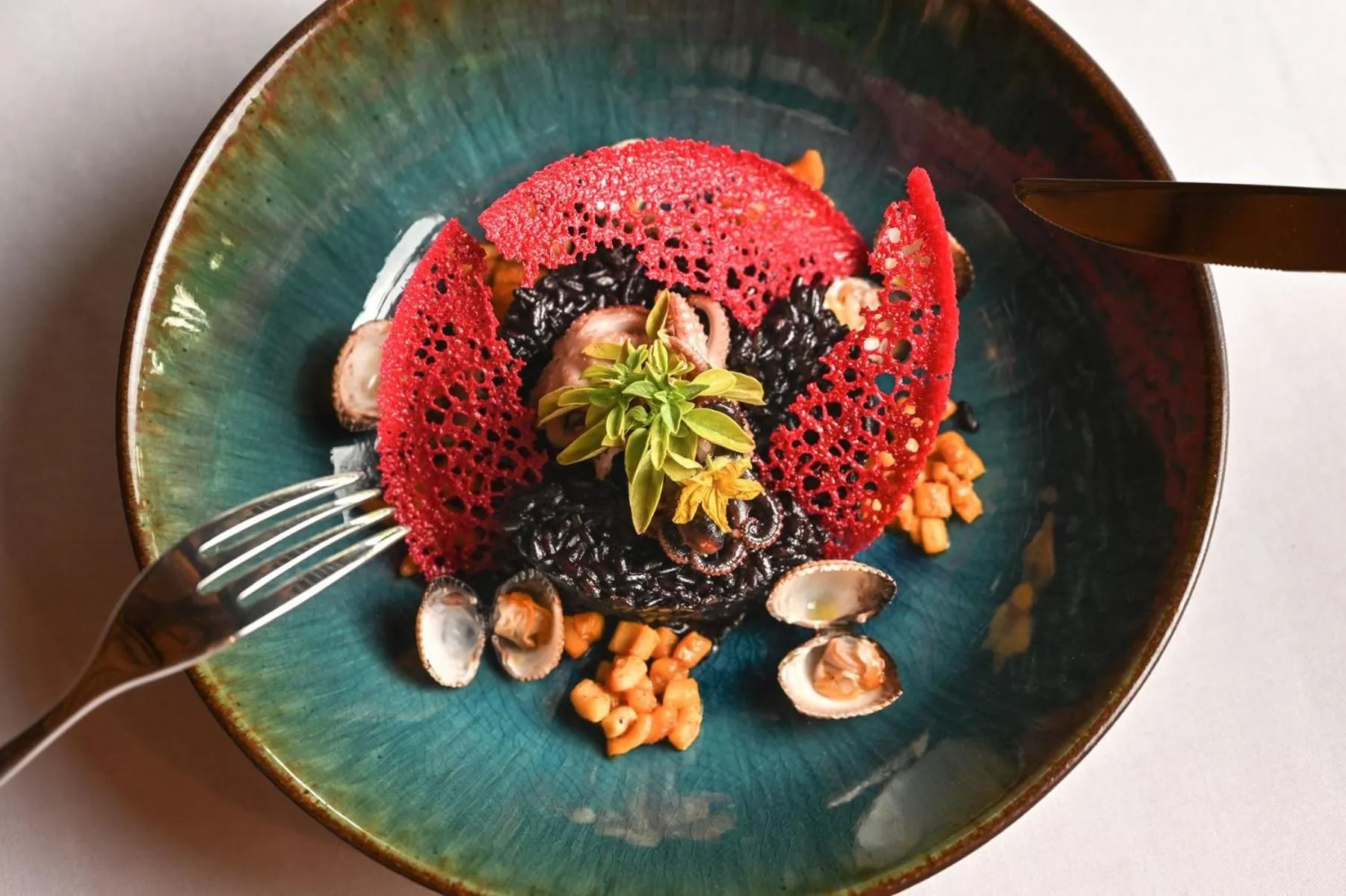 Restaurant/places to eat in Le Bora Bora by Pearl Resorts