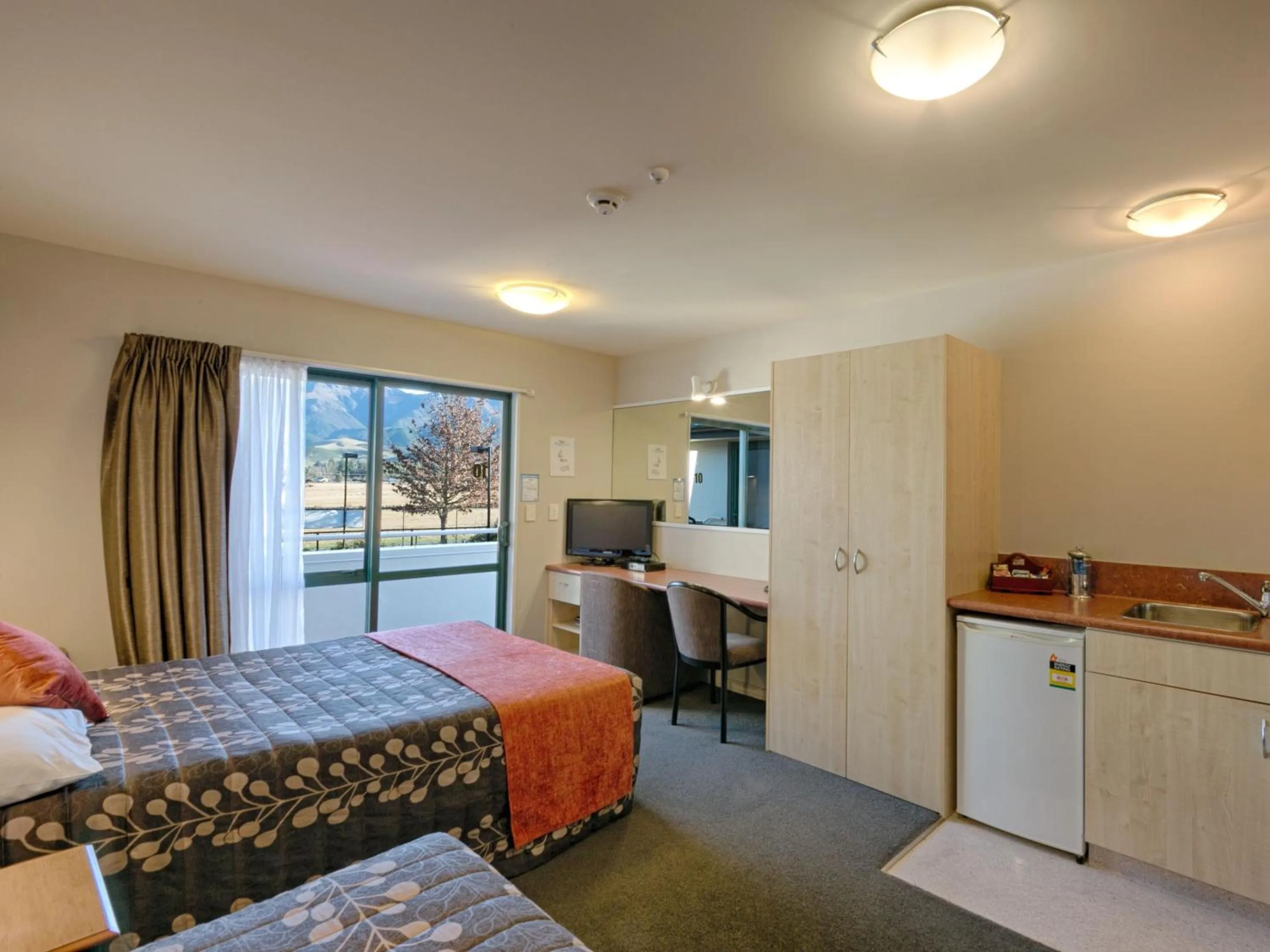 Photo of the whole room, Bed in Bella Vista Hanmer Springs