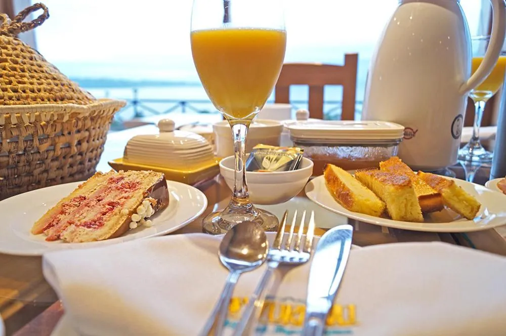 Breakfast in Hotel Boutique Antukenu