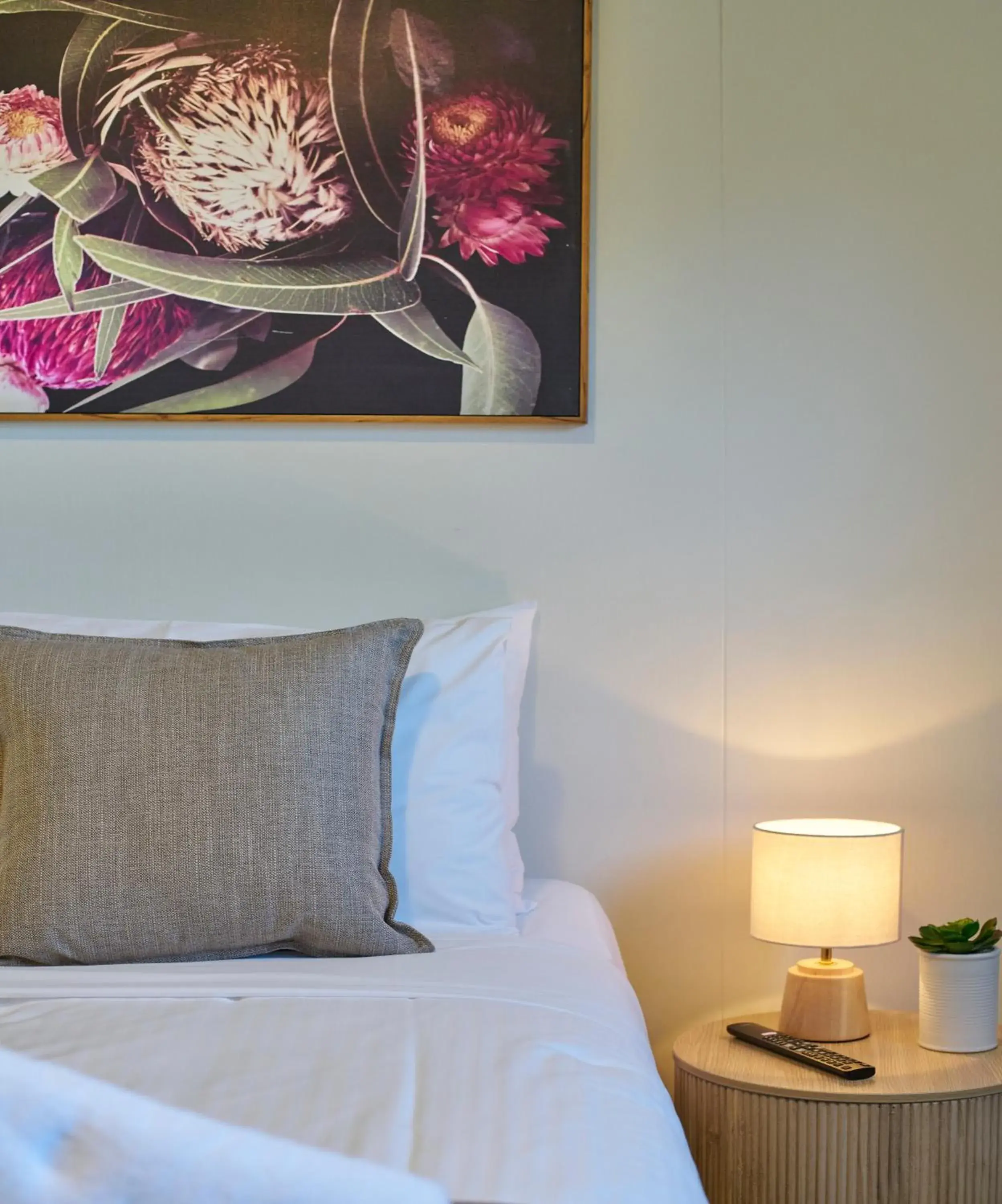 Property building, Bed in The Island Accommodation Property building, Bed in The Island Accommodation