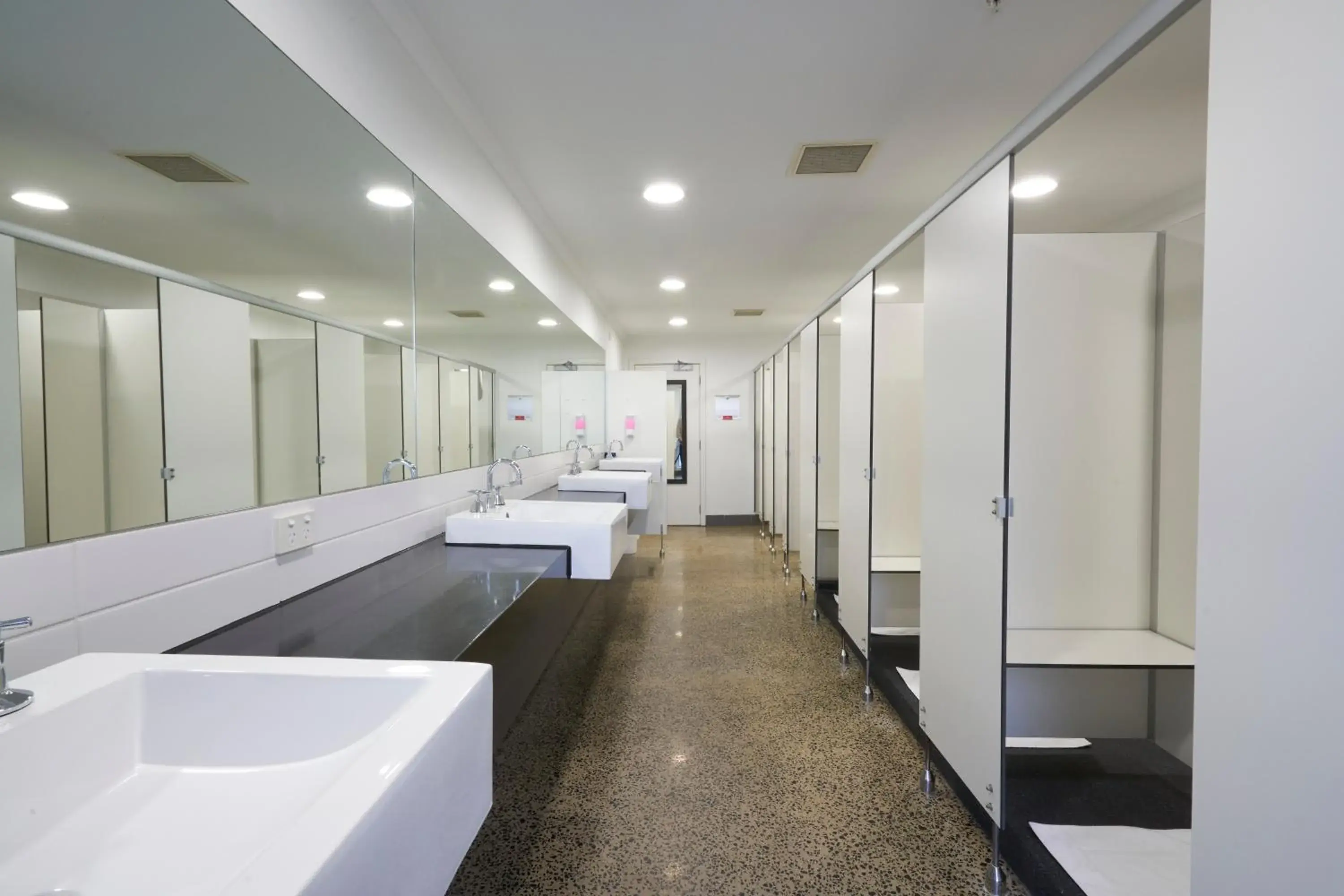 Property building in The Island Accommodation Property building in The Island Accommodation