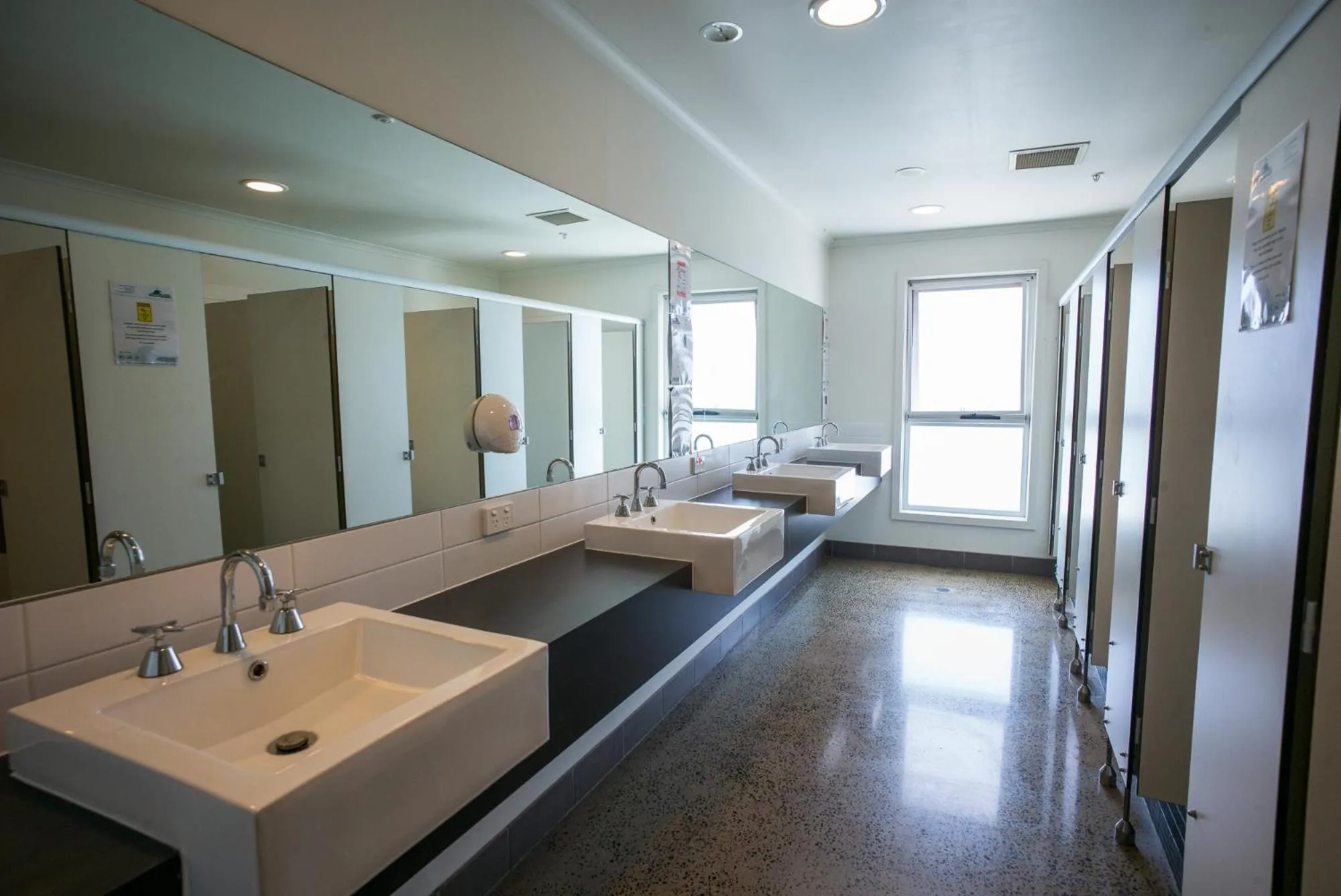 Toilet, Bed in The Island Accommodation