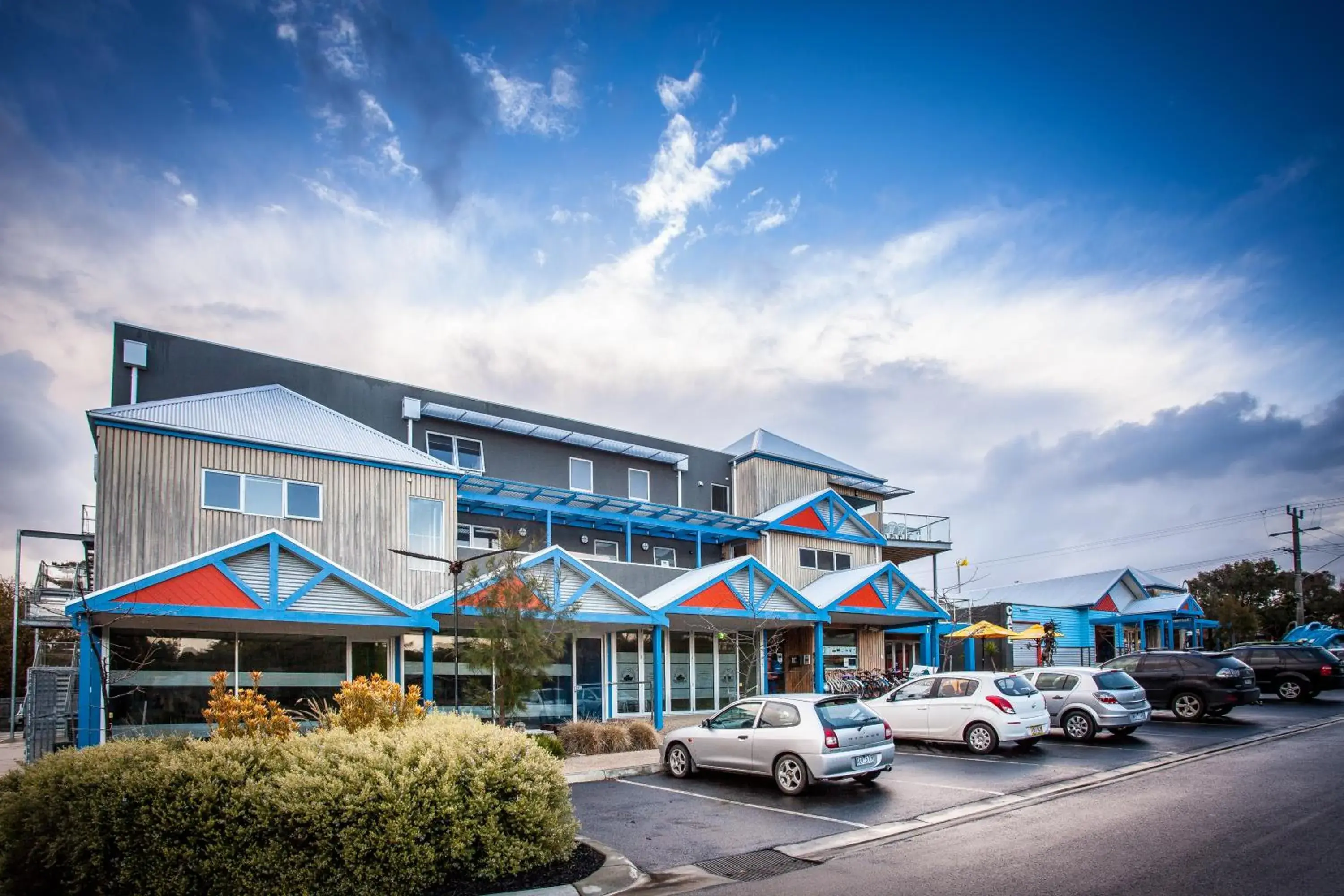 Property building in The Island Accommodation Property building in The Island Accommodation