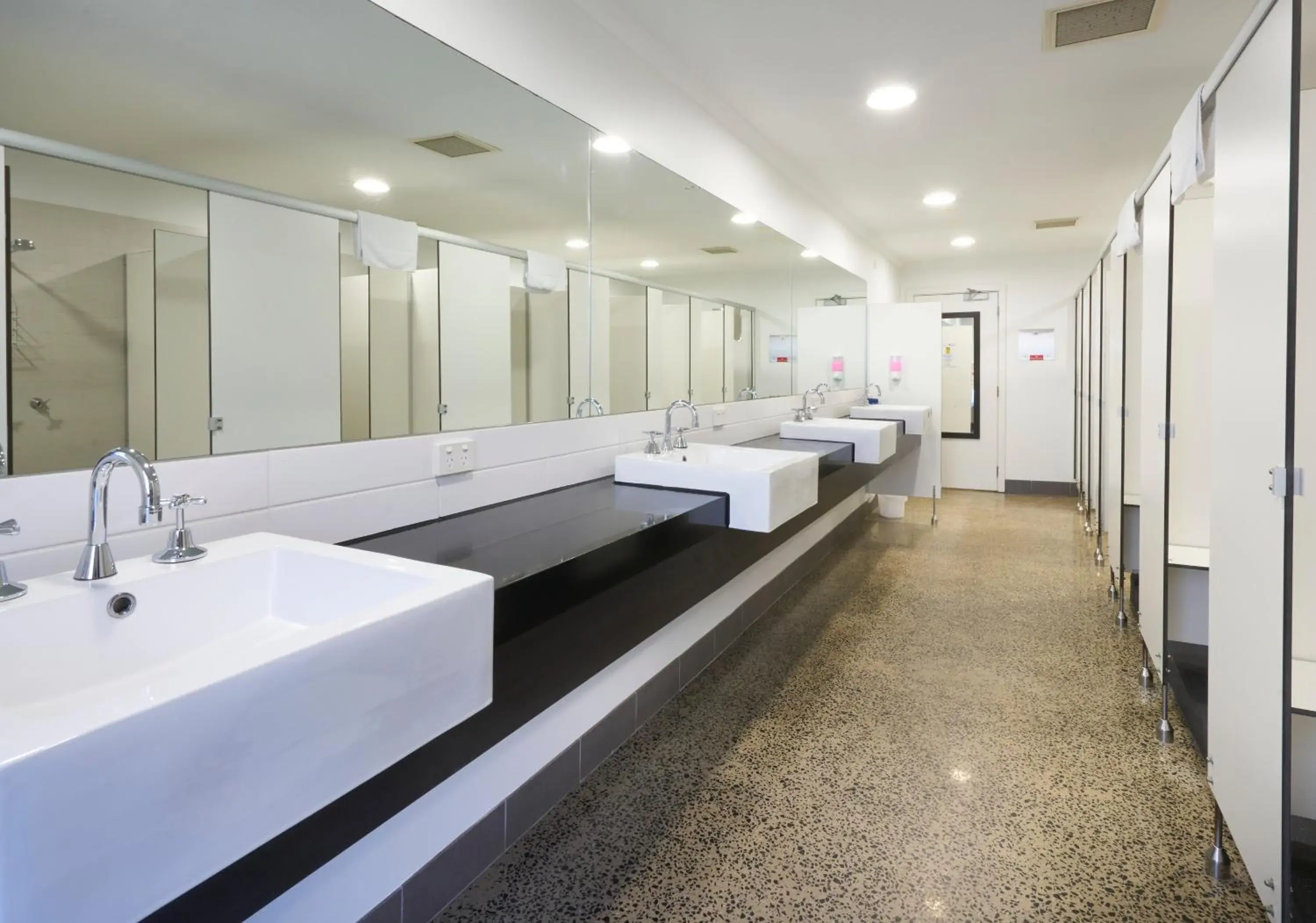 Property building in The Island Accommodation Property building in The Island Accommodation