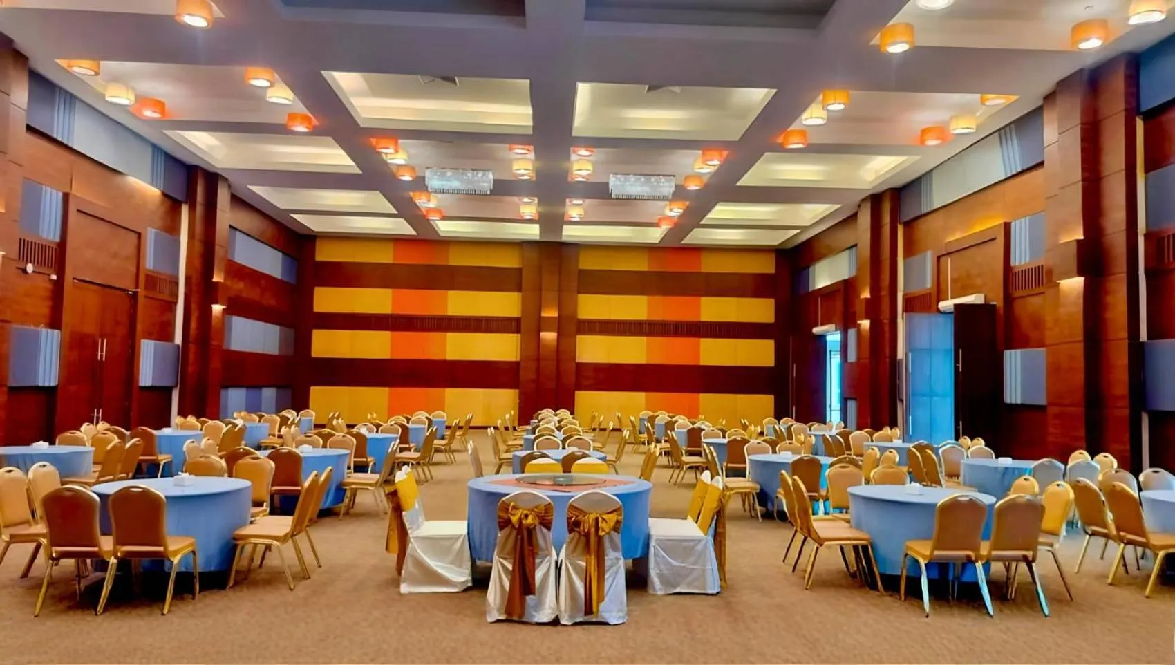 Meeting/conference room in Royal Phala Cliff Beach Resort