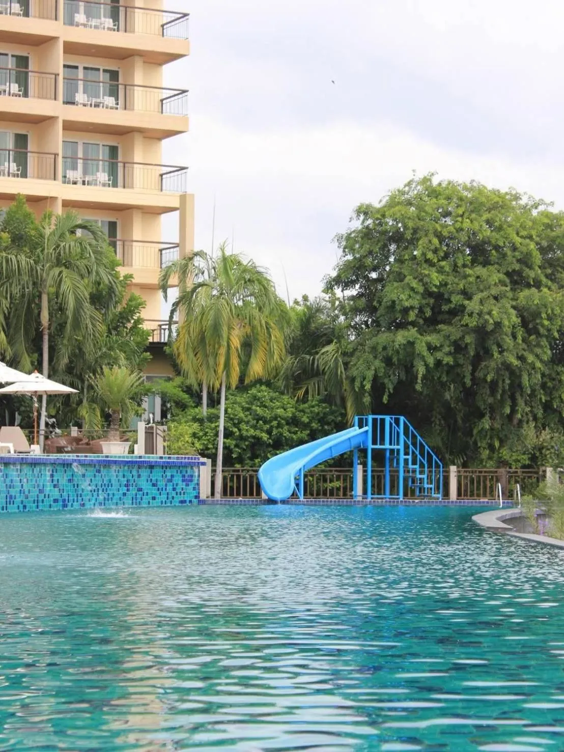 Swimming pool in Royal Phala Cliff Beach Resort