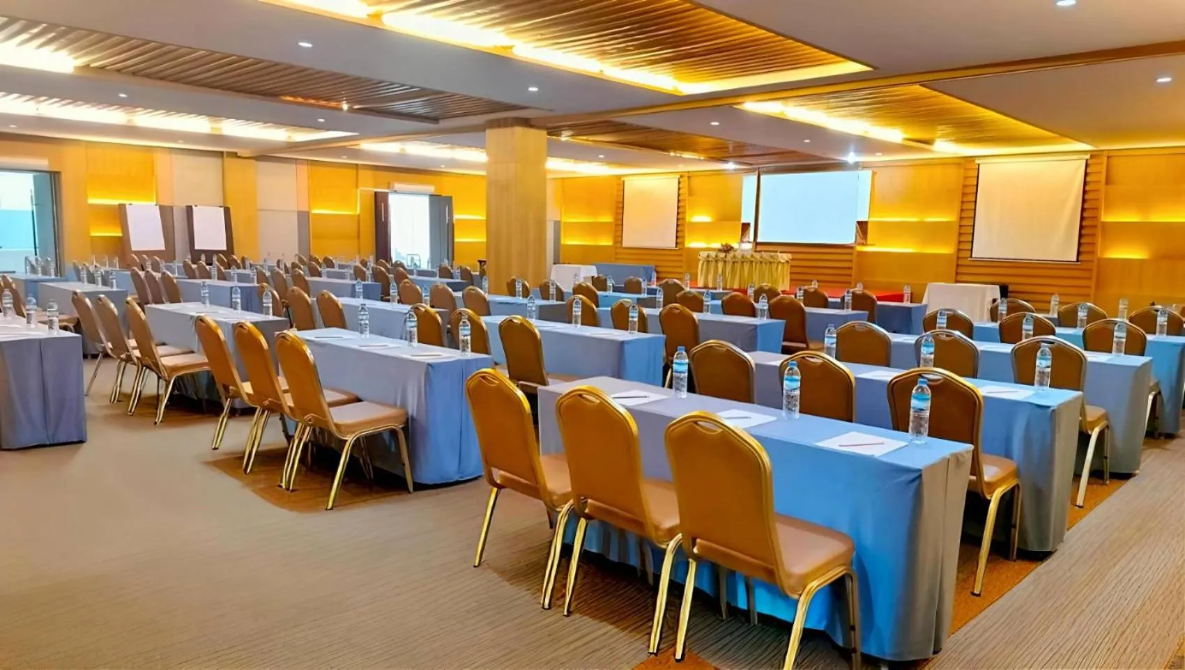 Meeting/conference room in Royal Phala Cliff Beach Resort