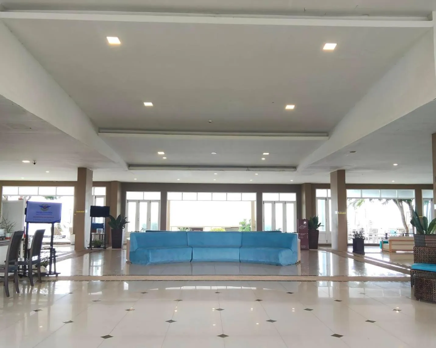 Lobby or reception in Royal Phala Cliff Beach Resort