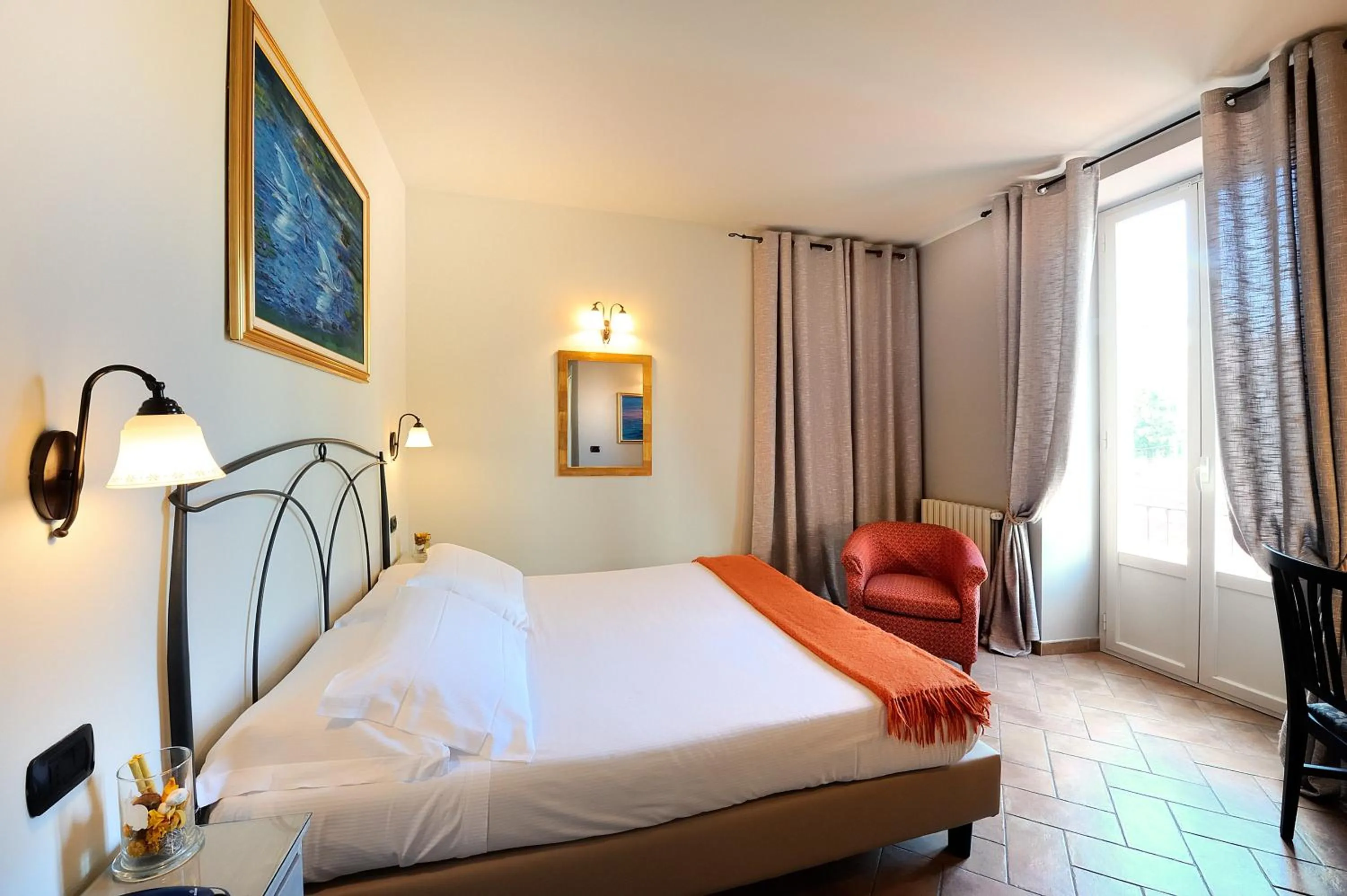 Photo of the whole room, Bed in Albergo Giuan Arma di Taggia