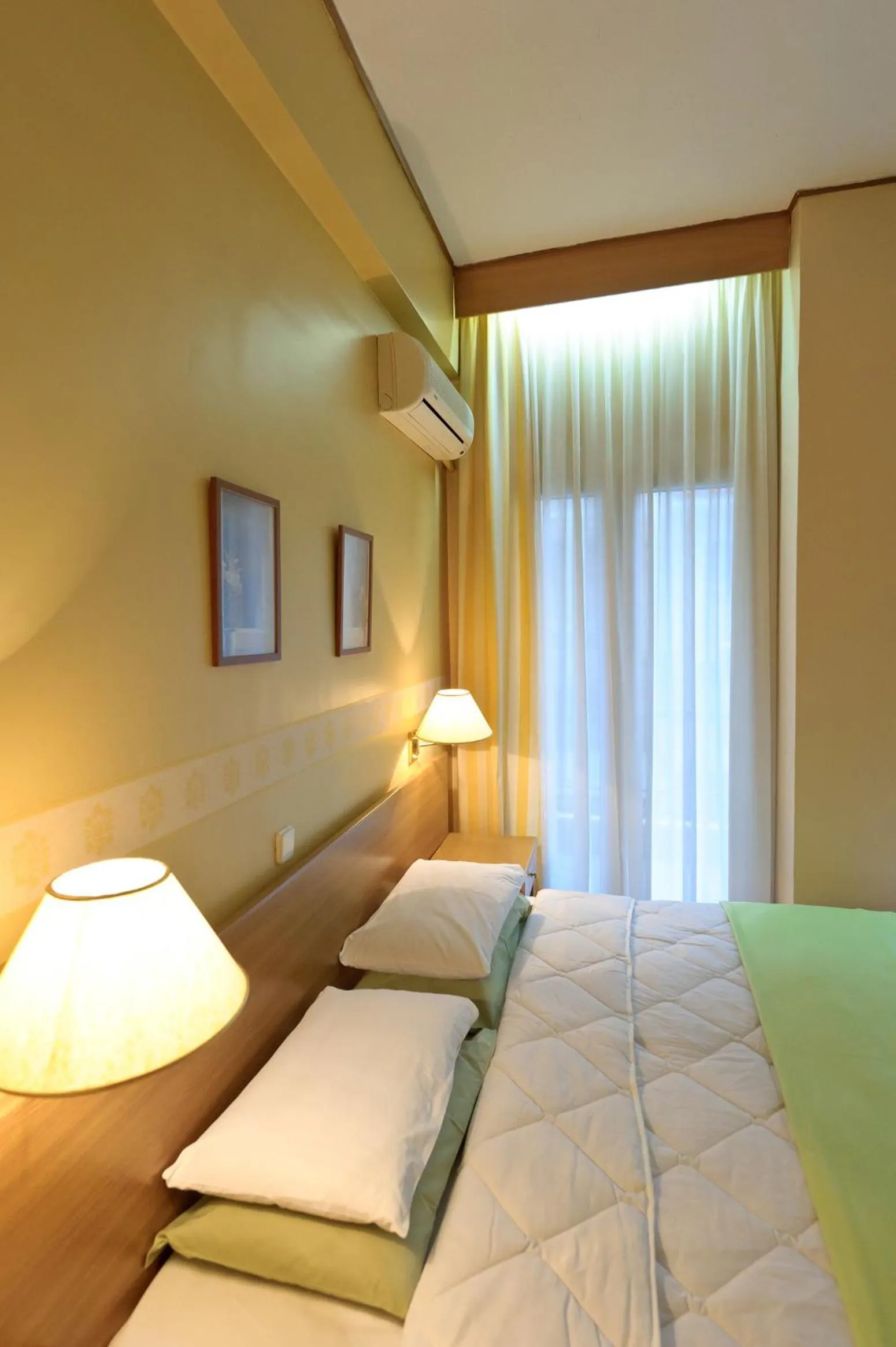 Decorative detail, Bed in Anesis