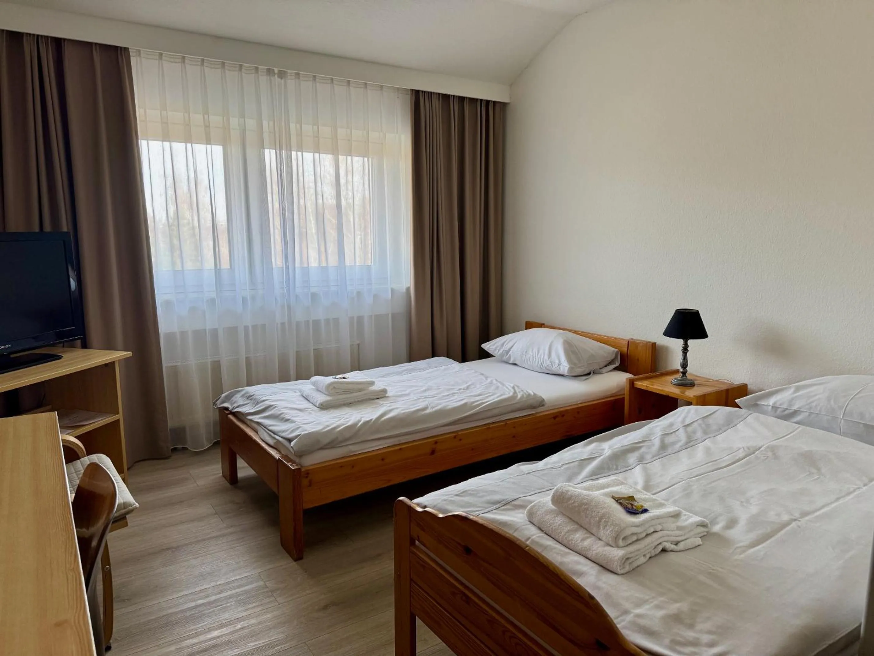 Photo of the whole room, Bed in Gästehaus Haßloch/Pfalz