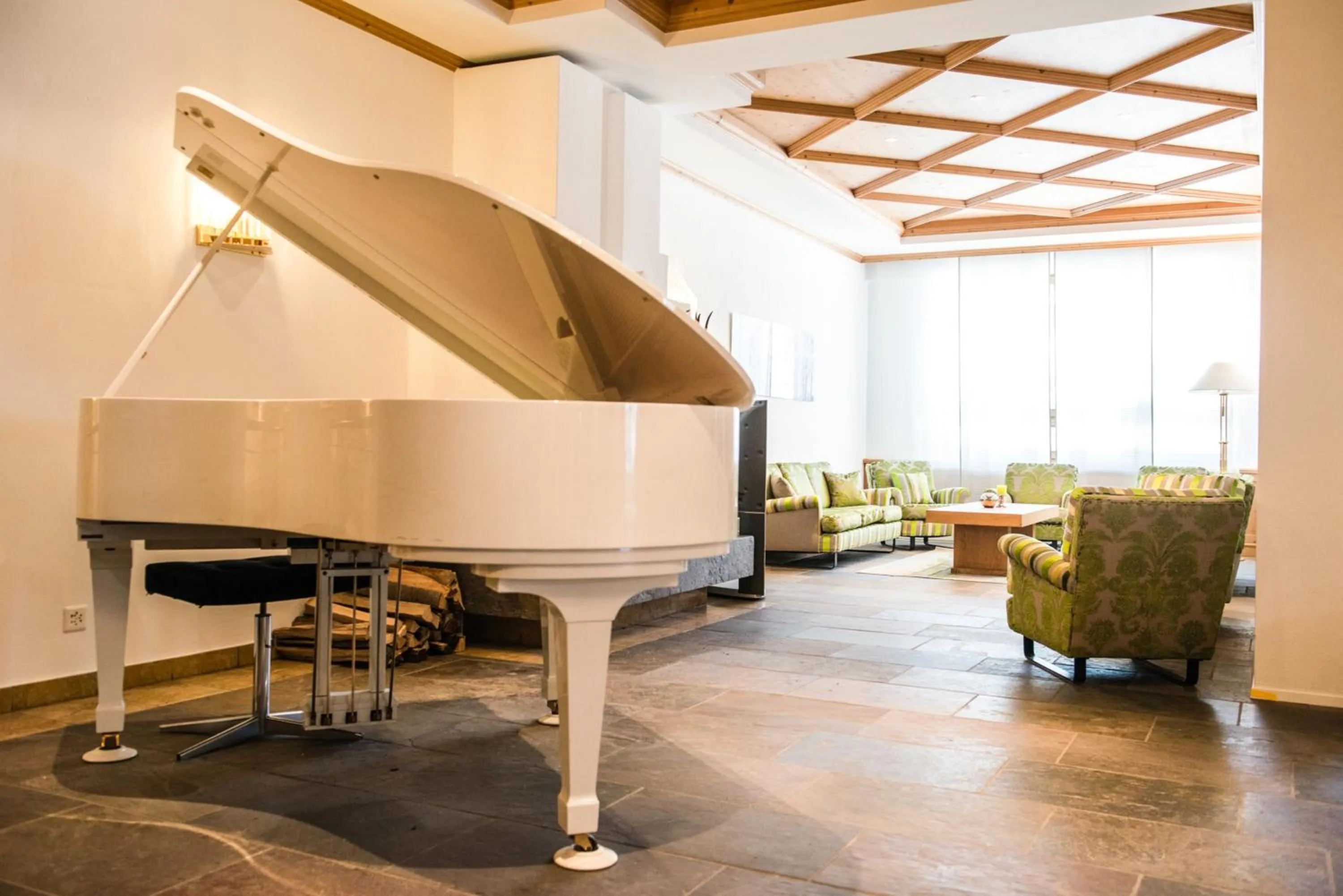 Lounge or bar in Posthotel Valbella - Berge, Spa & Wir