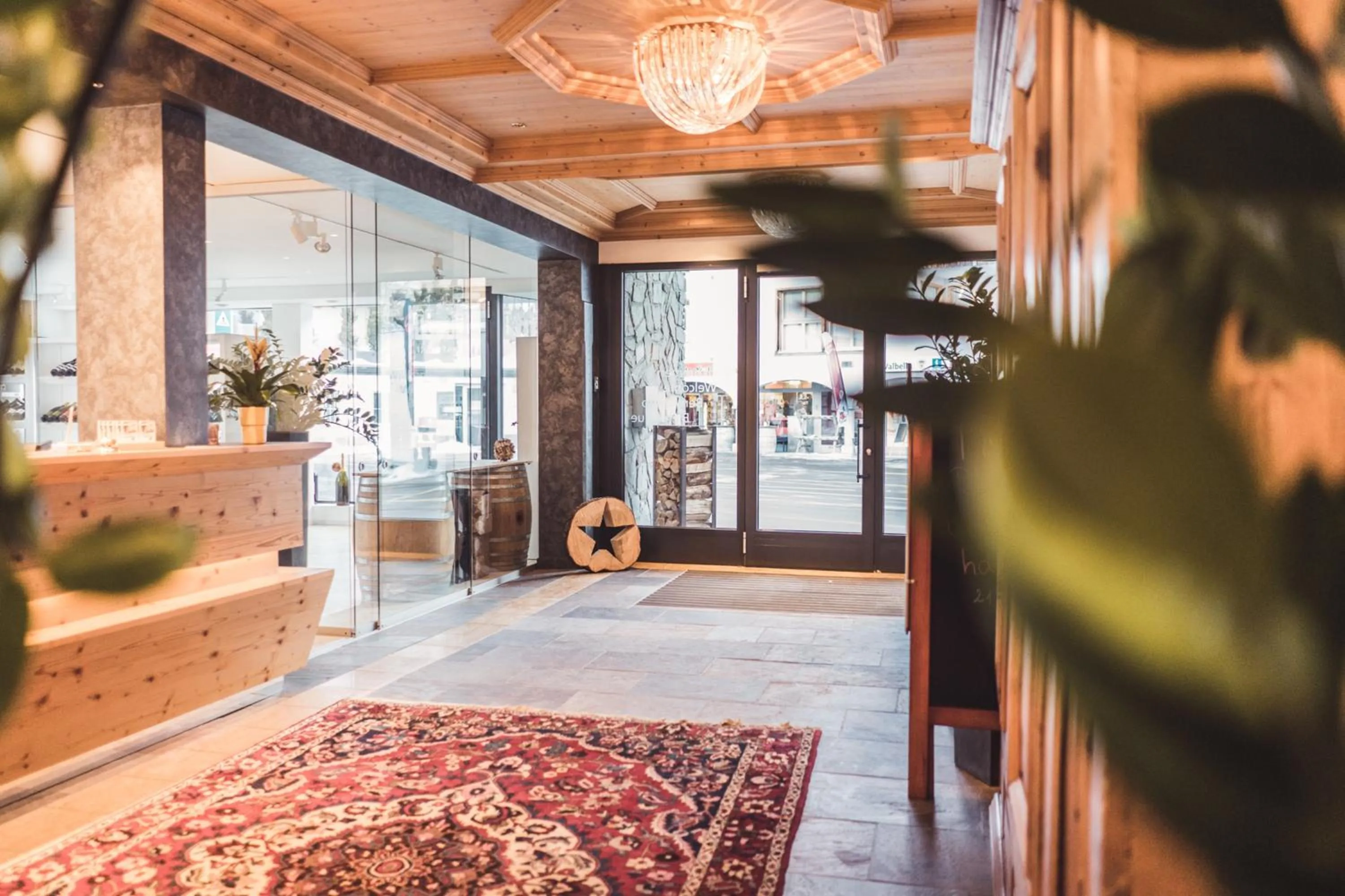 Lobby or reception, Bed in Posthotel Valbella - Berge, Spa & Wir