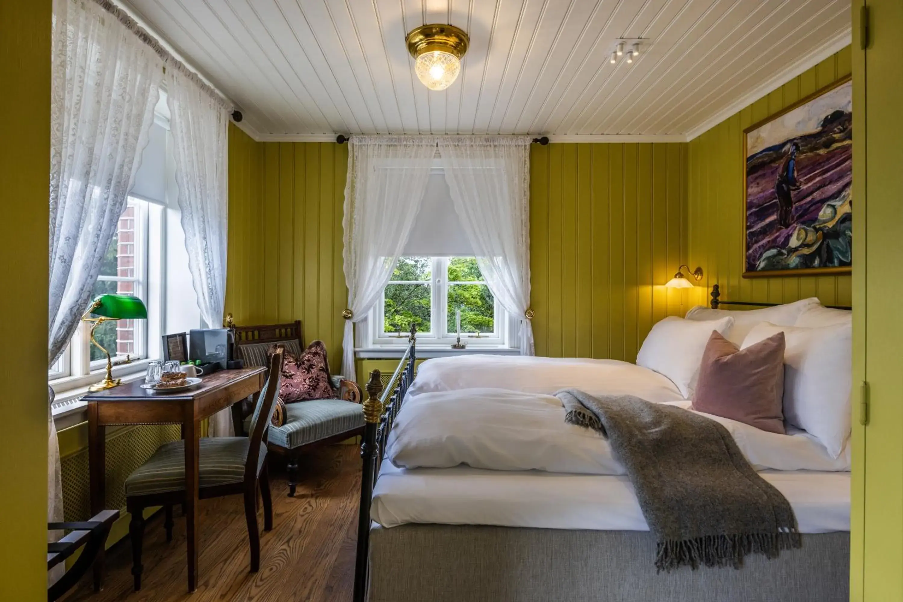 Deluxe Double Room with Balcony in Ramme Fjordhotell - Unike Hoteller Deluxe Double Room with Balcony in Ramme Fjordhotell - Unike Hoteller