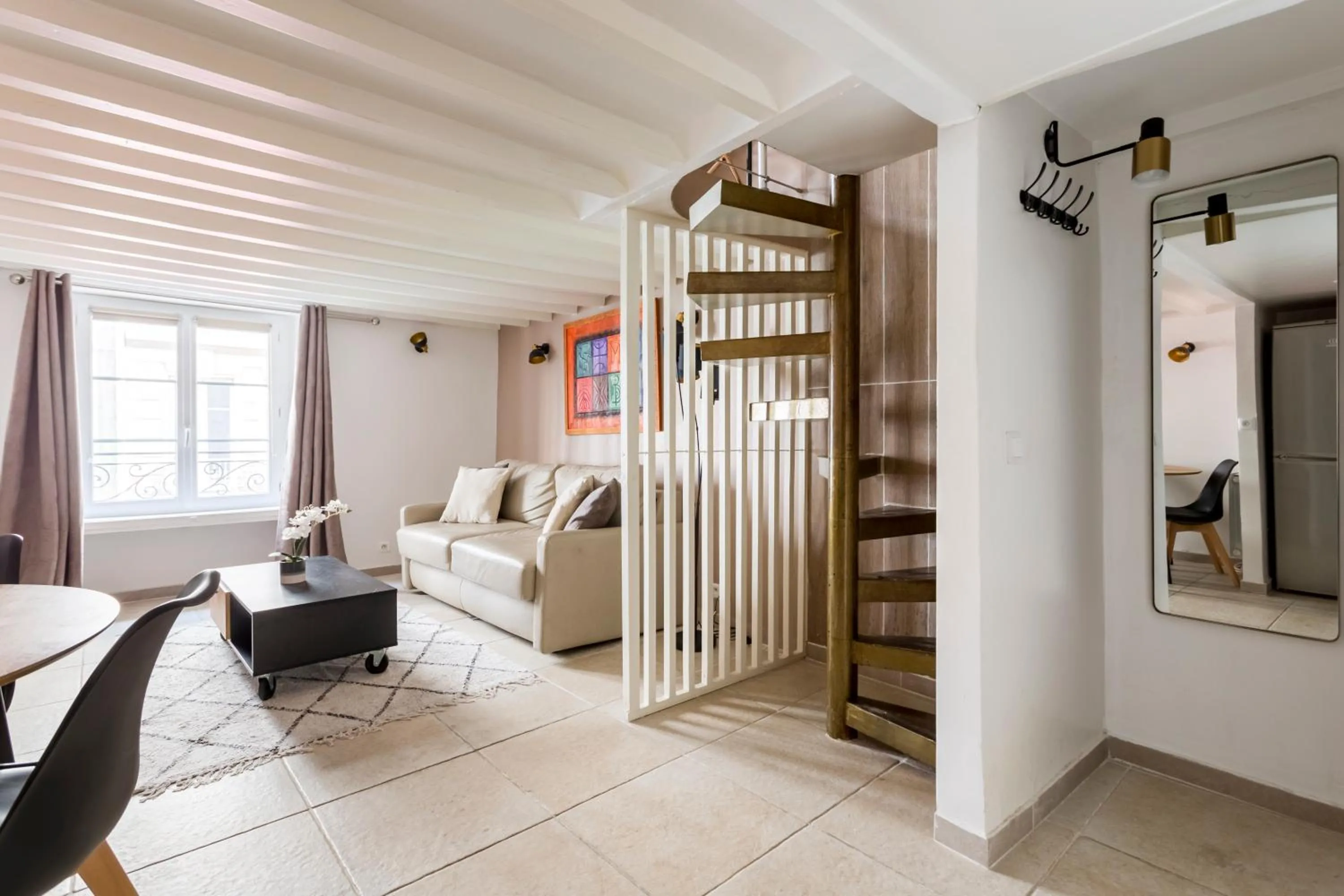 Living room in Rivoli Vieille du temple with AC