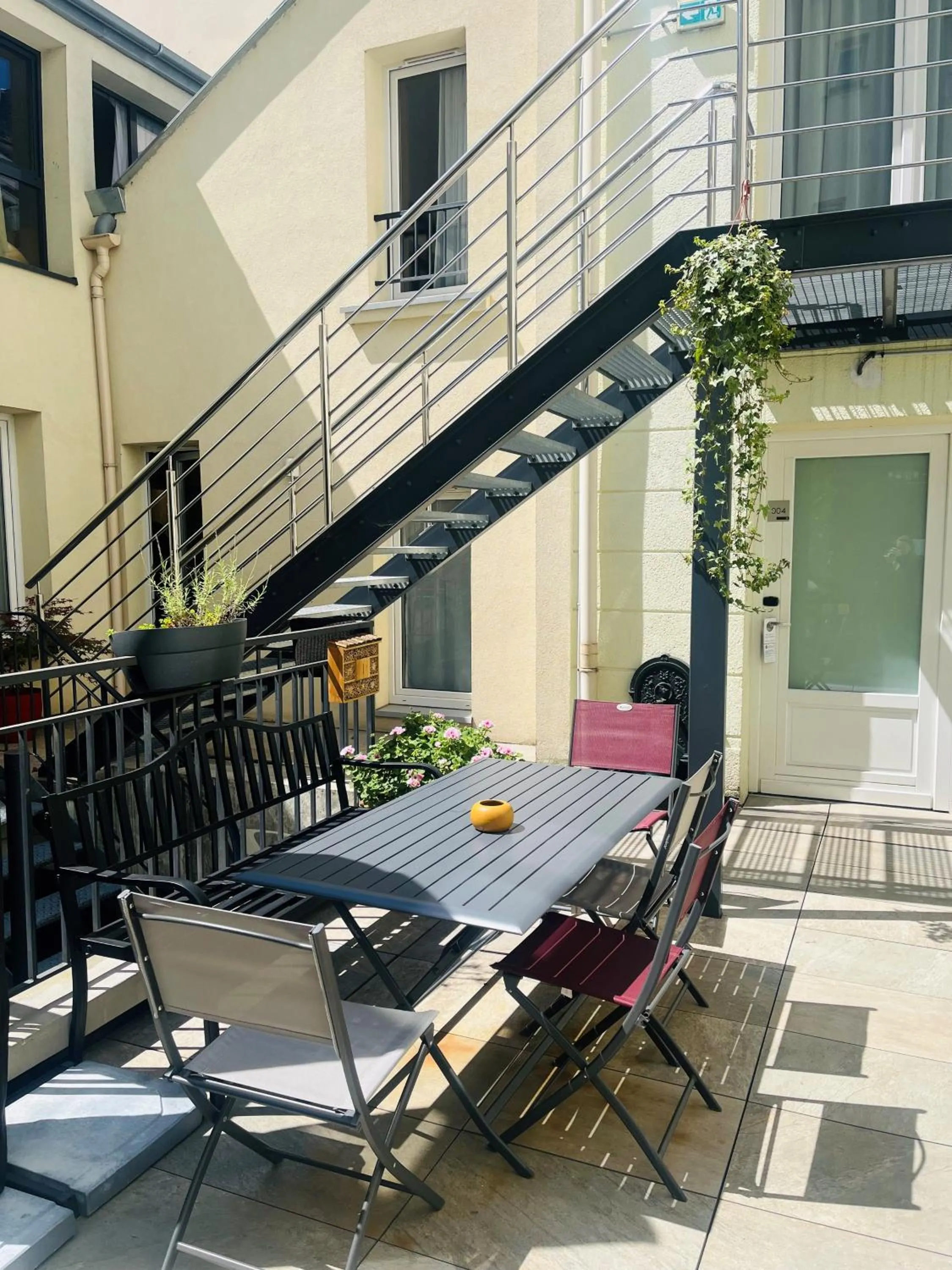 Balcony/Terrace in Best Western Seine West Hotel