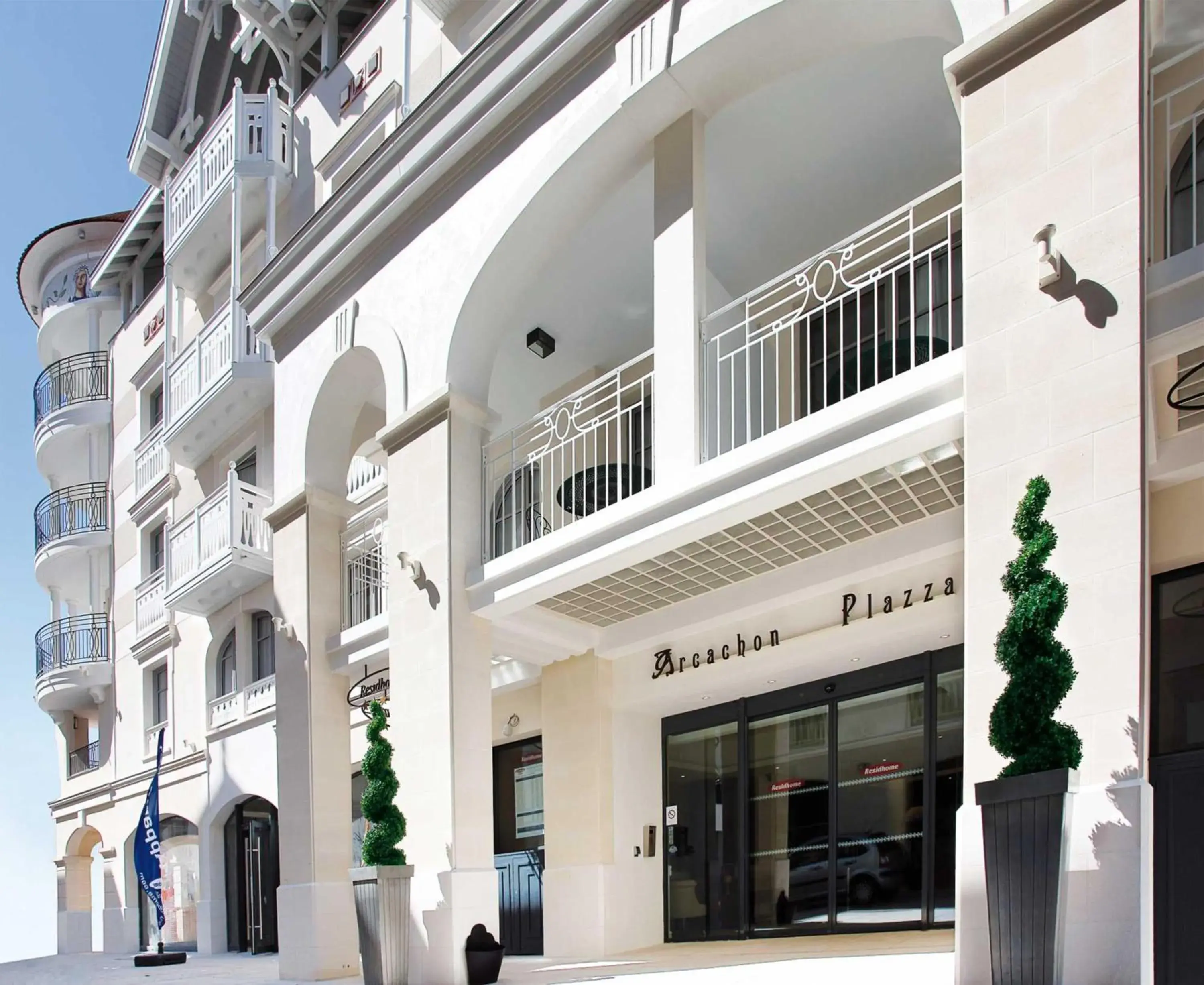Property building in Residhome Arcachon Plazza Property building in Residhome Arcachon Plazza