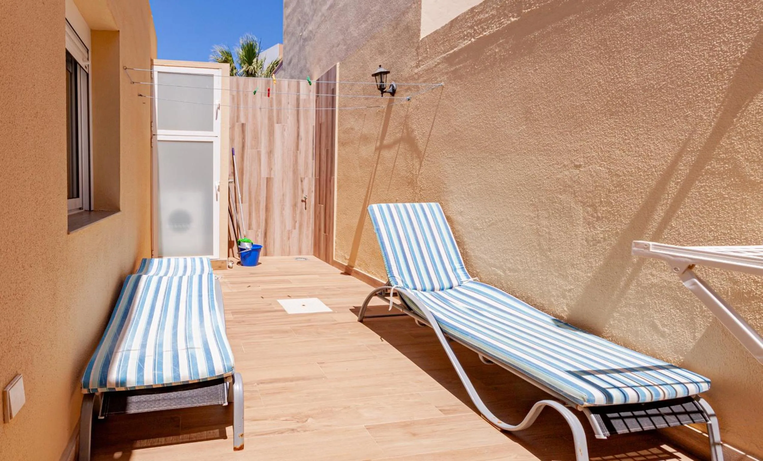 Patio in Inmovecos reformado 1ºlinea playa Optimist 2
