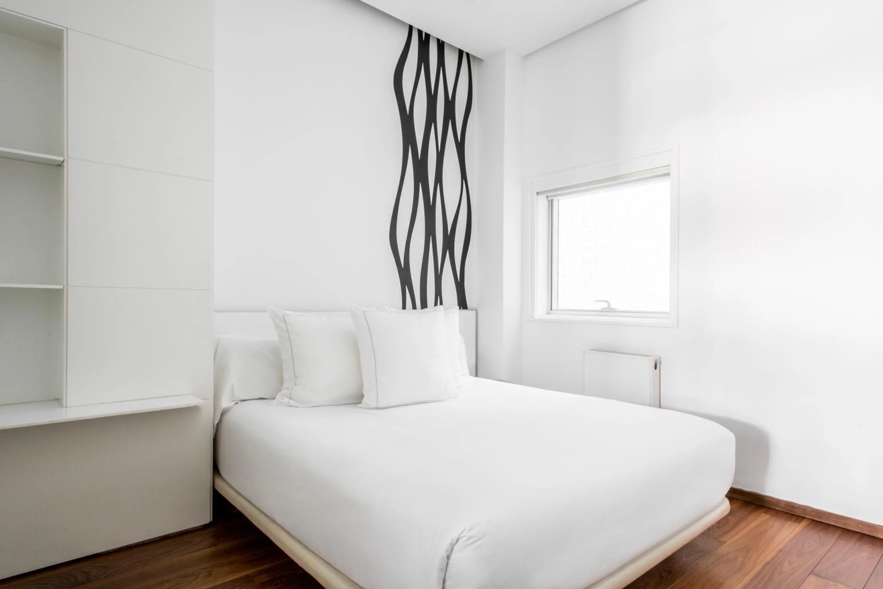 Bed in Suites Avenue